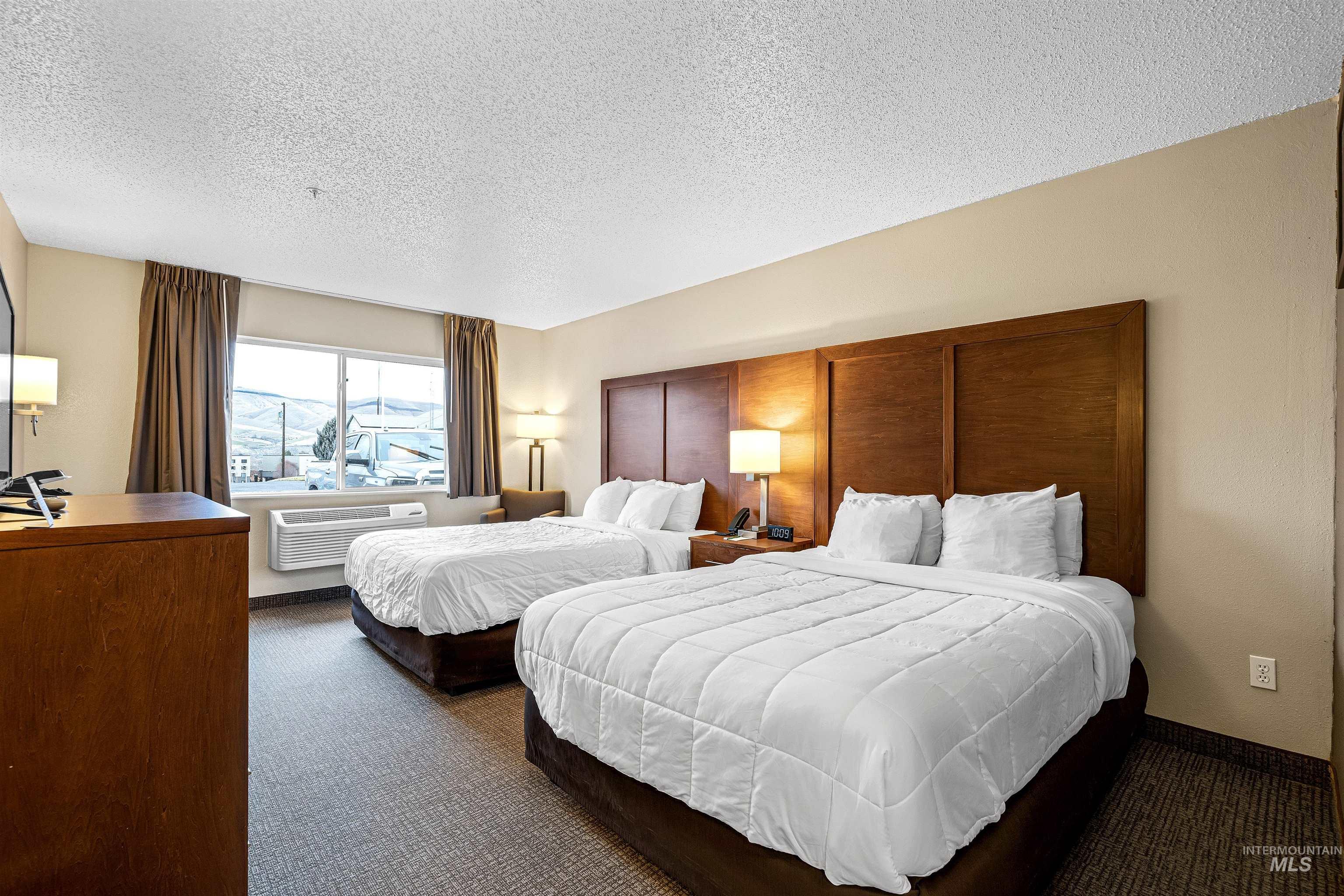 2128 8th Ave, Lewiston, Idaho 83501, 52 Rooms, Business/Commercial For Sale, Price $6,700,000,MLS 98935669