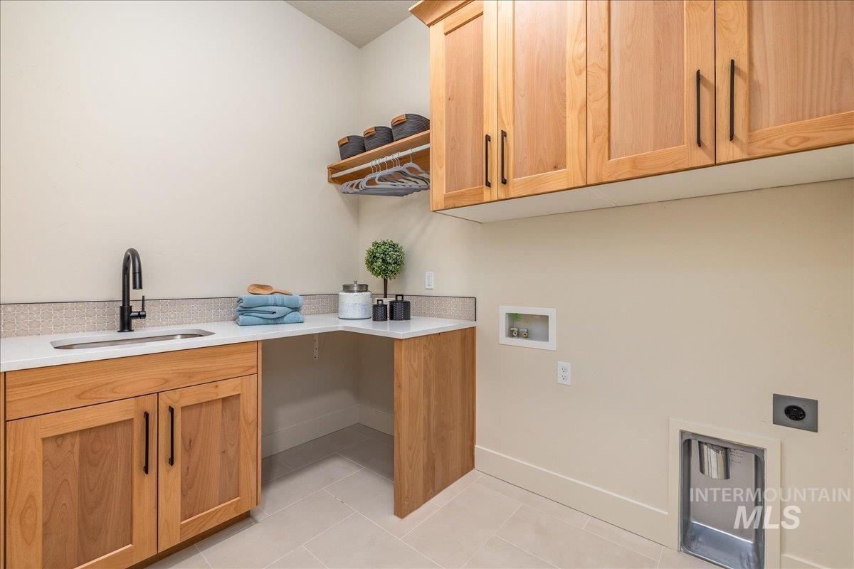 TBD Iron Horse Dr., Caldwell, Idaho 83607, 3 Bedrooms, 3.5 Bathrooms, Residential For Sale, Price $1,155,000,MLS 98935787