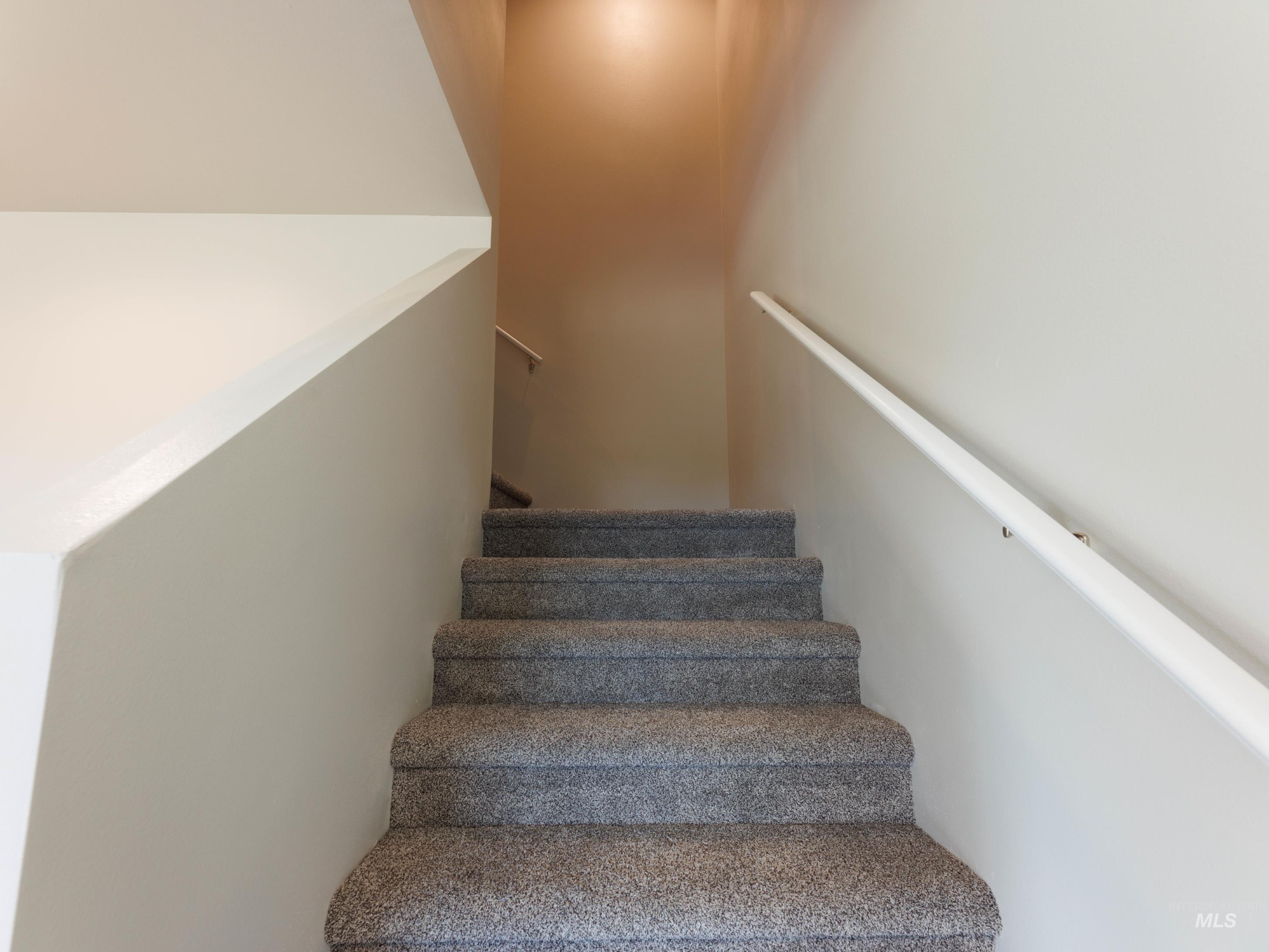 102 Highline Lane, Potlatch, Idaho 83855-0000, 4 Bedrooms, 3.5 Bathrooms, Residential For Sale, Price $344,900,MLS 98935864