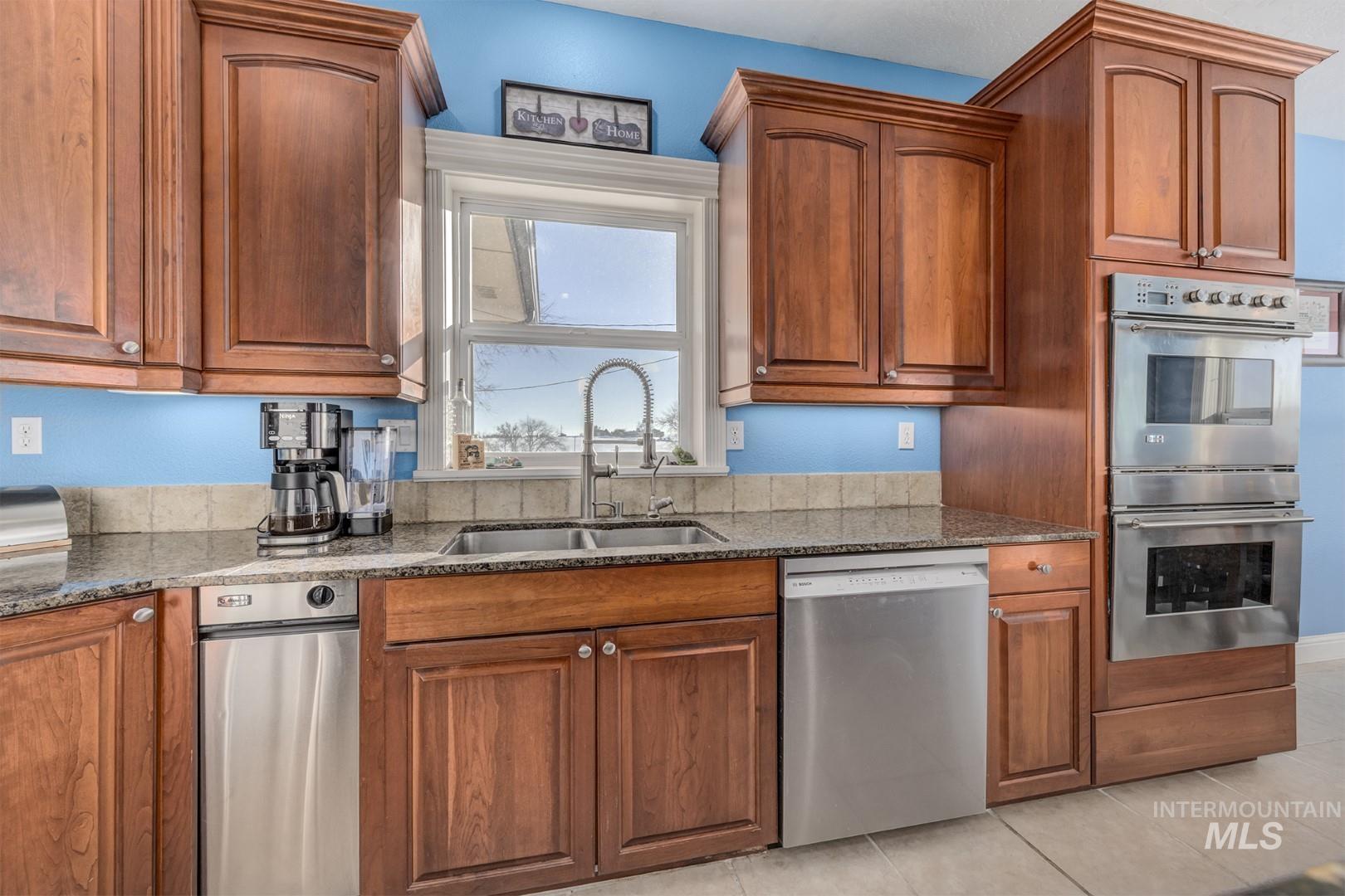 1280 SW 3rd Ave, Fruitland, Idaho 83619, 5 Bedrooms, 3.5 Bathrooms, Residential For Sale, Price $850,000, 98935999