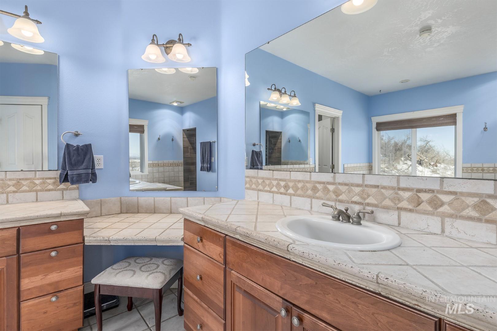 1280 SW 3rd Ave, Fruitland, Idaho 83619, 5 Bedrooms, 3.5 Bathrooms, Residential For Sale, Price $850,000, 98935999