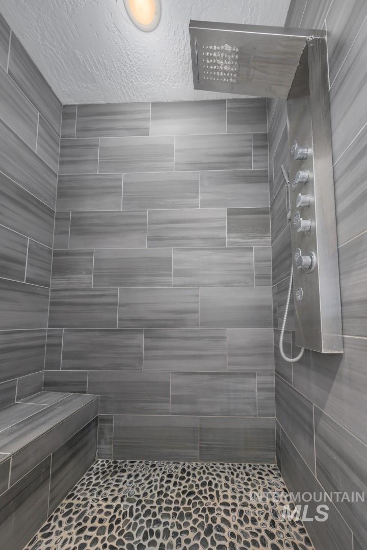 1280 SW 3rd Ave, Fruitland, Idaho 83619, 5 Bedrooms, 3.5 Bathrooms, Residential For Sale, Price $850,000, 98935999