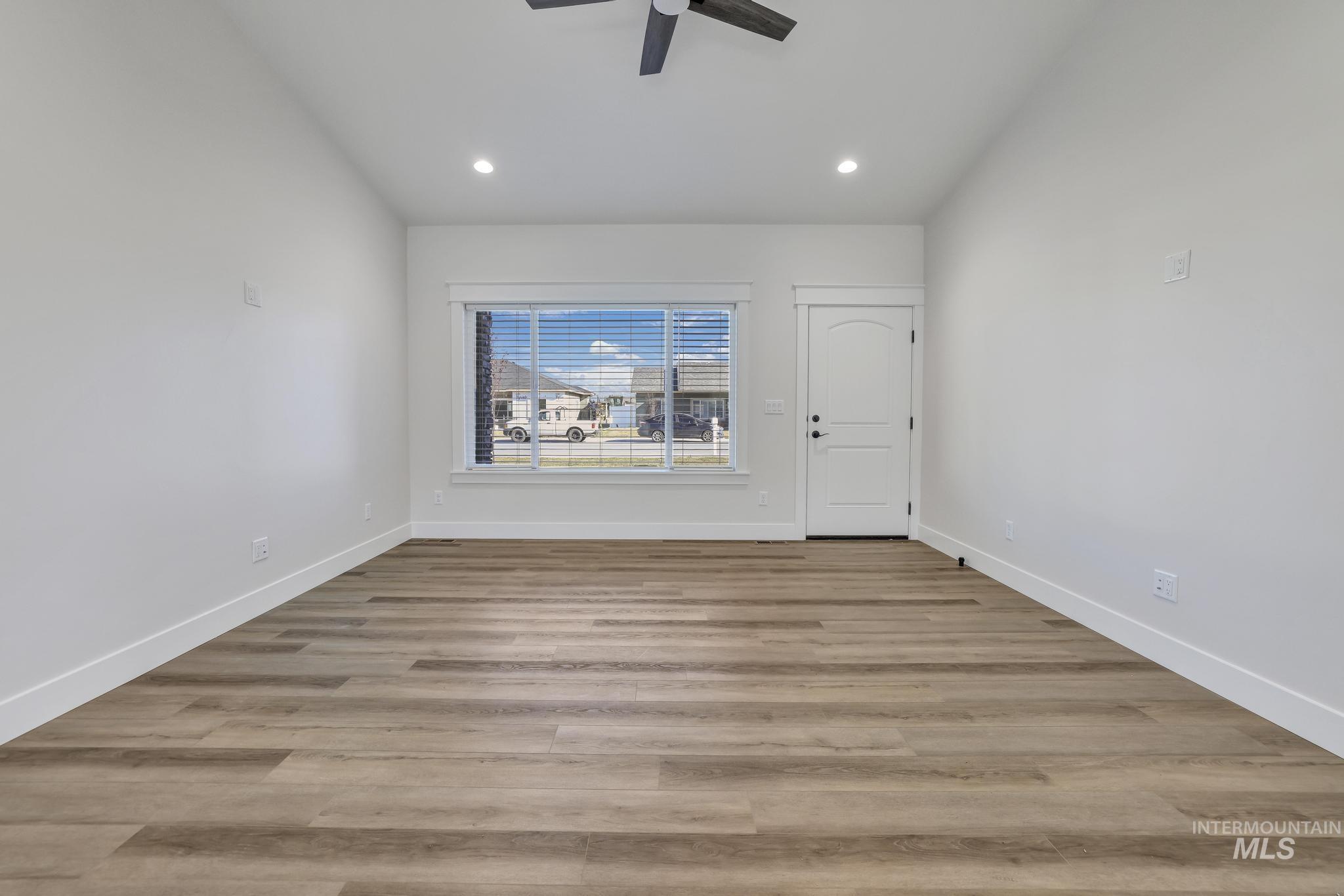 1376 Haizlee Way, Twin Falls, Idaho 83301, 3 Bedrooms, 2 Bathrooms, Residential For Sale, Price $429,900,MLS 98936022