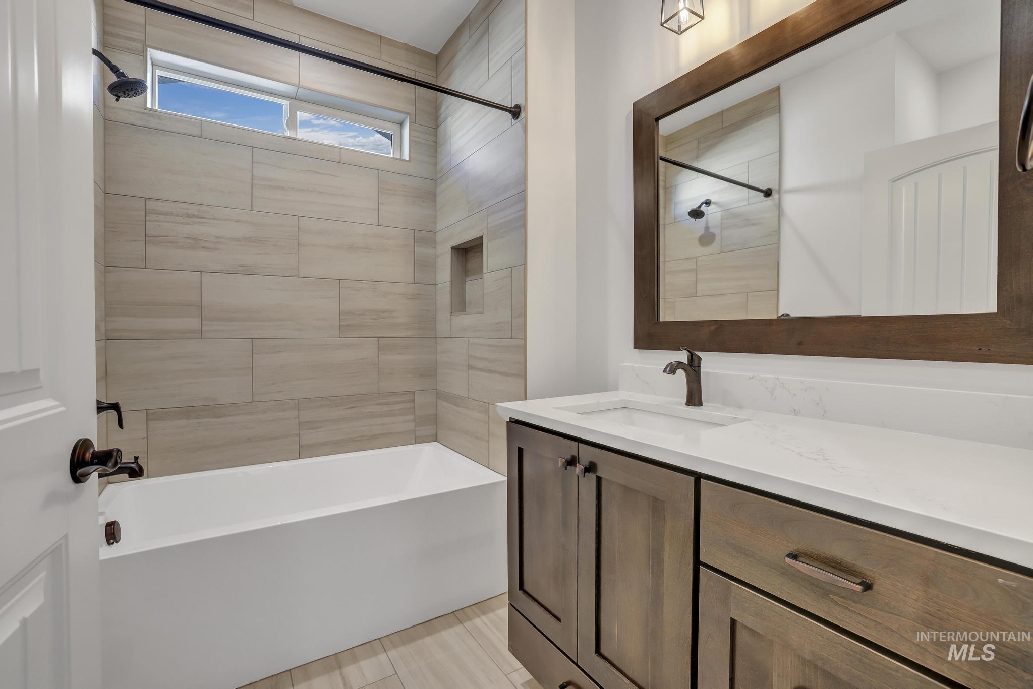 1376 Haizlee Way, Twin Falls, Idaho 83301, 3 Bedrooms, 2 Bathrooms, Residential For Sale, Price $429,900,MLS 98936022