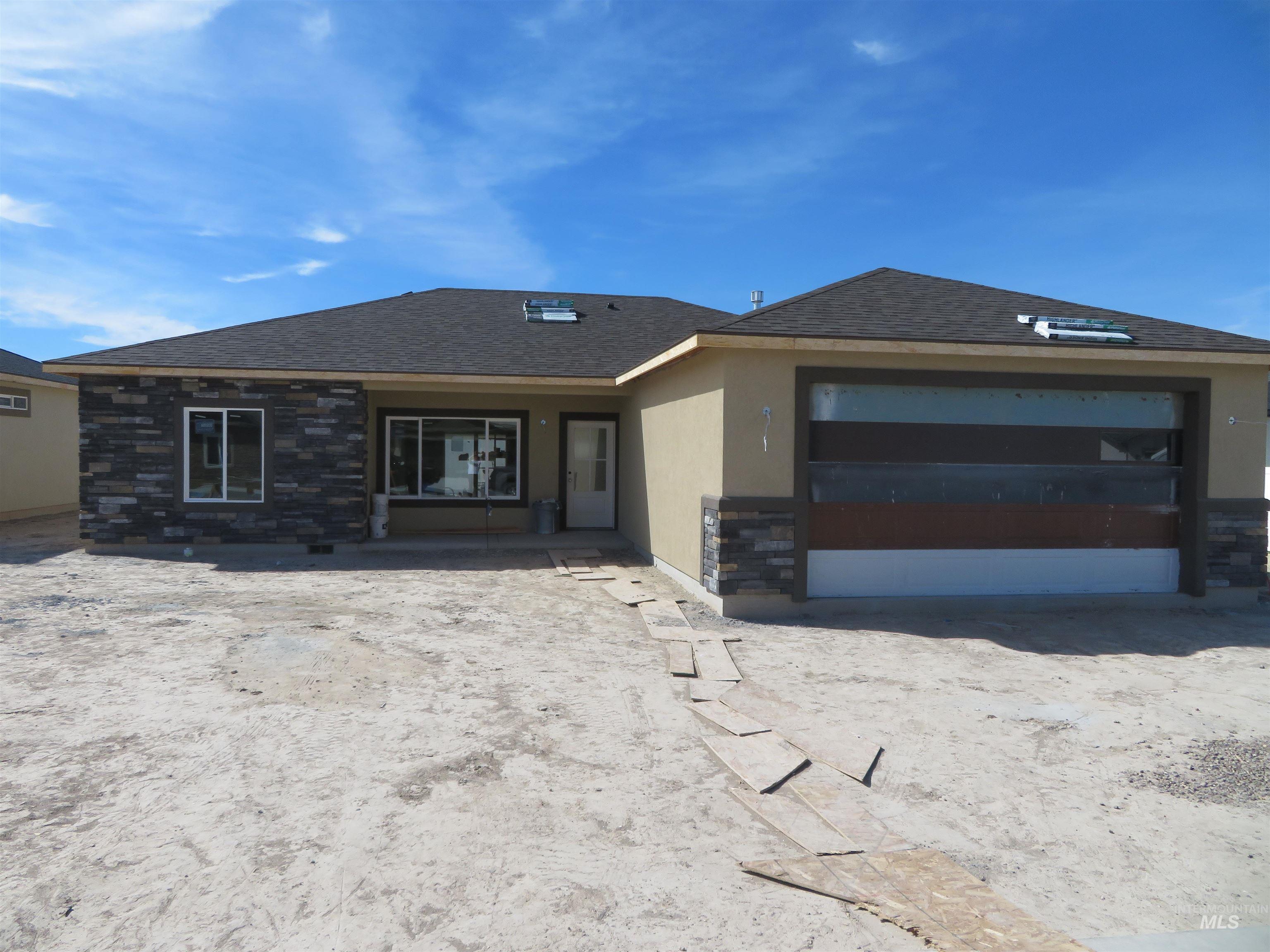 1362 Haizlee Way, Twin Falls, Idaho 83301, 3 Bedrooms, 2 Bathrooms, Residential For Sale, Price $429,900,MLS 98936023