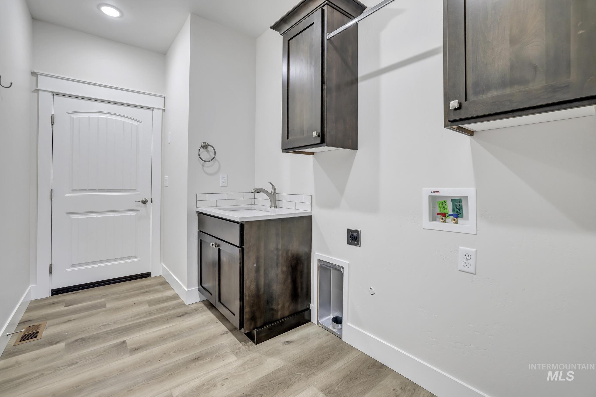 1362 Haizlee Way, Twin Falls, Idaho 83301, 3 Bedrooms, 2 Bathrooms, Residential For Sale, Price $429,900, 98936023