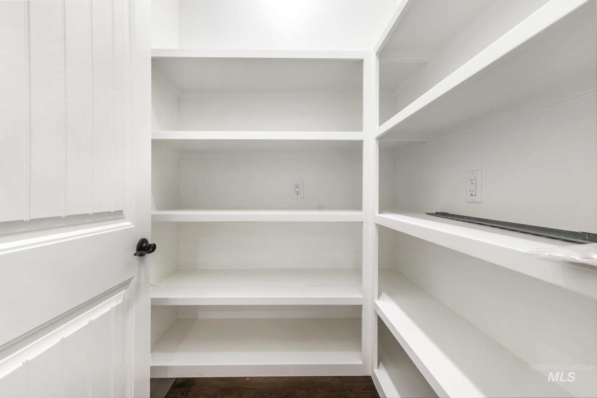 1390 Haizlee Way, Twin Falls, Idaho 83301, 4 Bedrooms, 2 Bathrooms, Residential For Sale, Price $459,900, 98936029