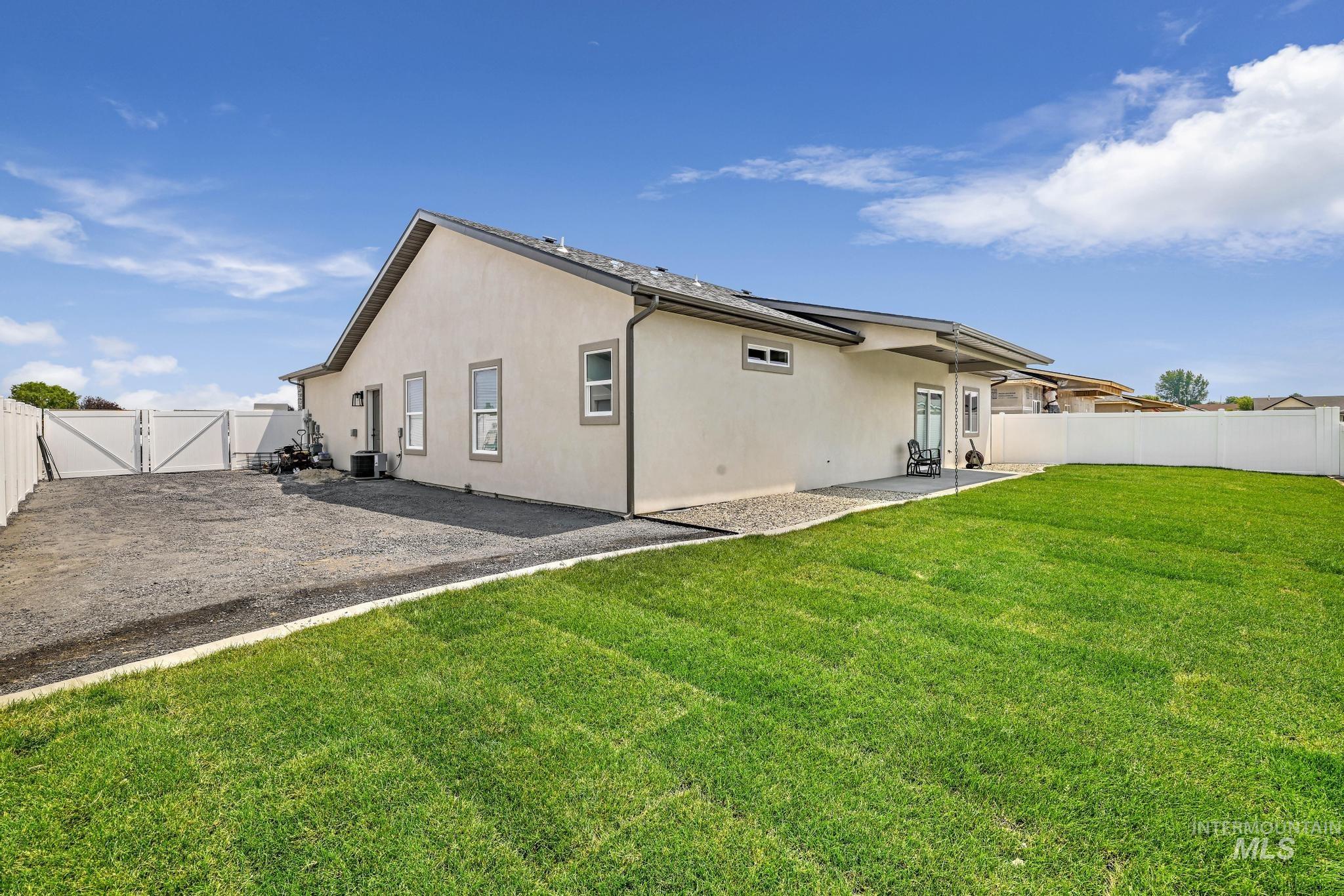 1390 Haizlee Way, Twin Falls, Idaho 83301, 4 Bedrooms, 2 Bathrooms, Residential For Sale, Price $459,900, 98936029