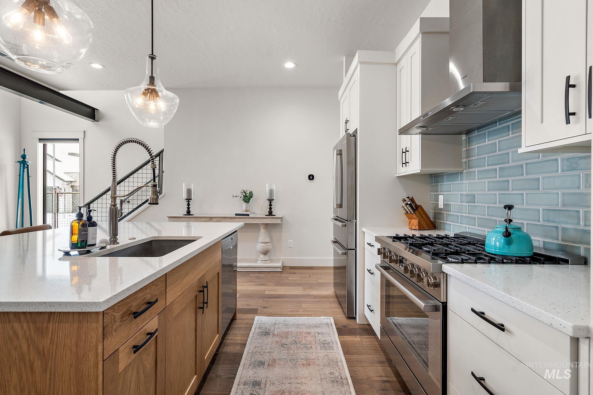 2550 W Iron Coop Street, Eagle, Idaho 83616, 3 Bedrooms, 2.5 Bathrooms, Residential For Sale, Price $650,000,MLS 98936302