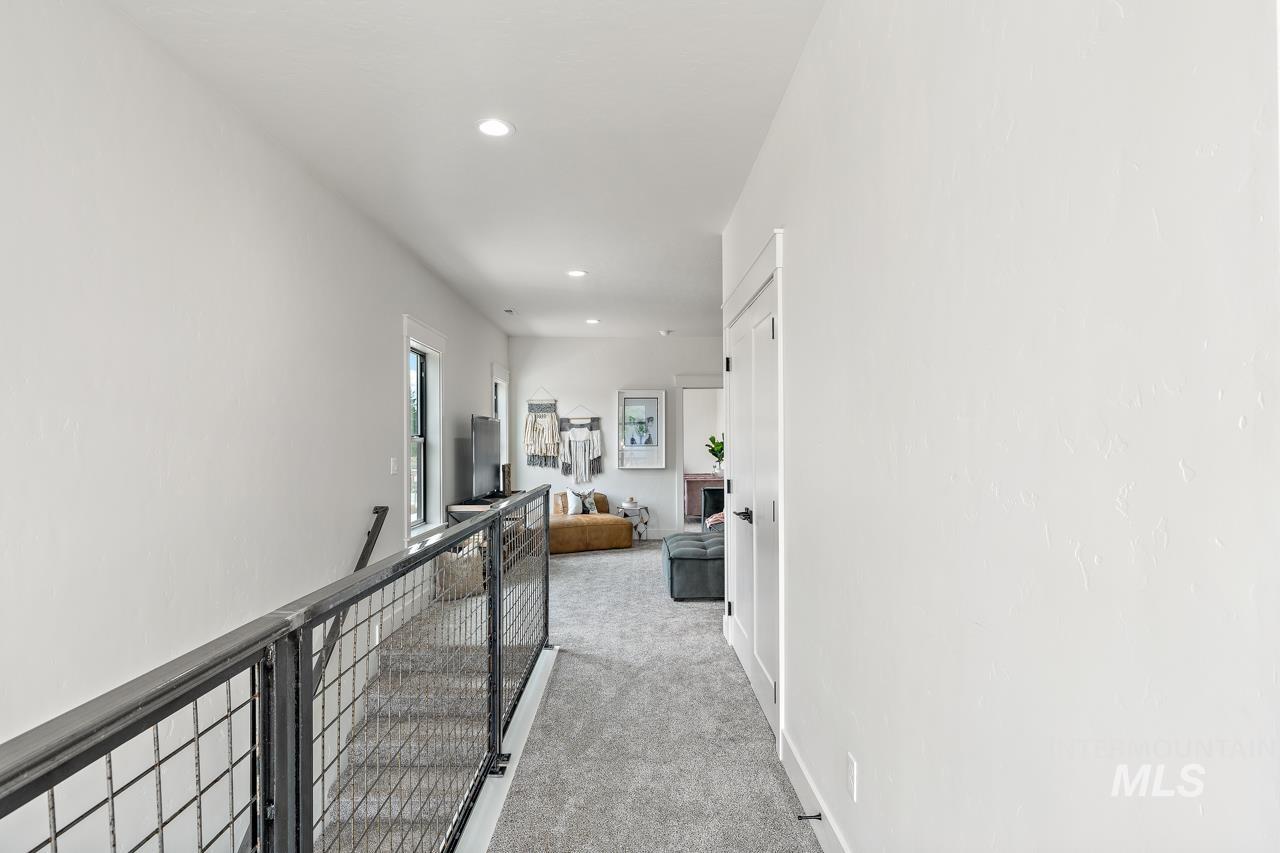 2550 W Iron Coop Street, Eagle, Idaho 83616, 3 Bedrooms, 2.5 Bathrooms, Residential For Sale, Price $650,000,MLS 98936302