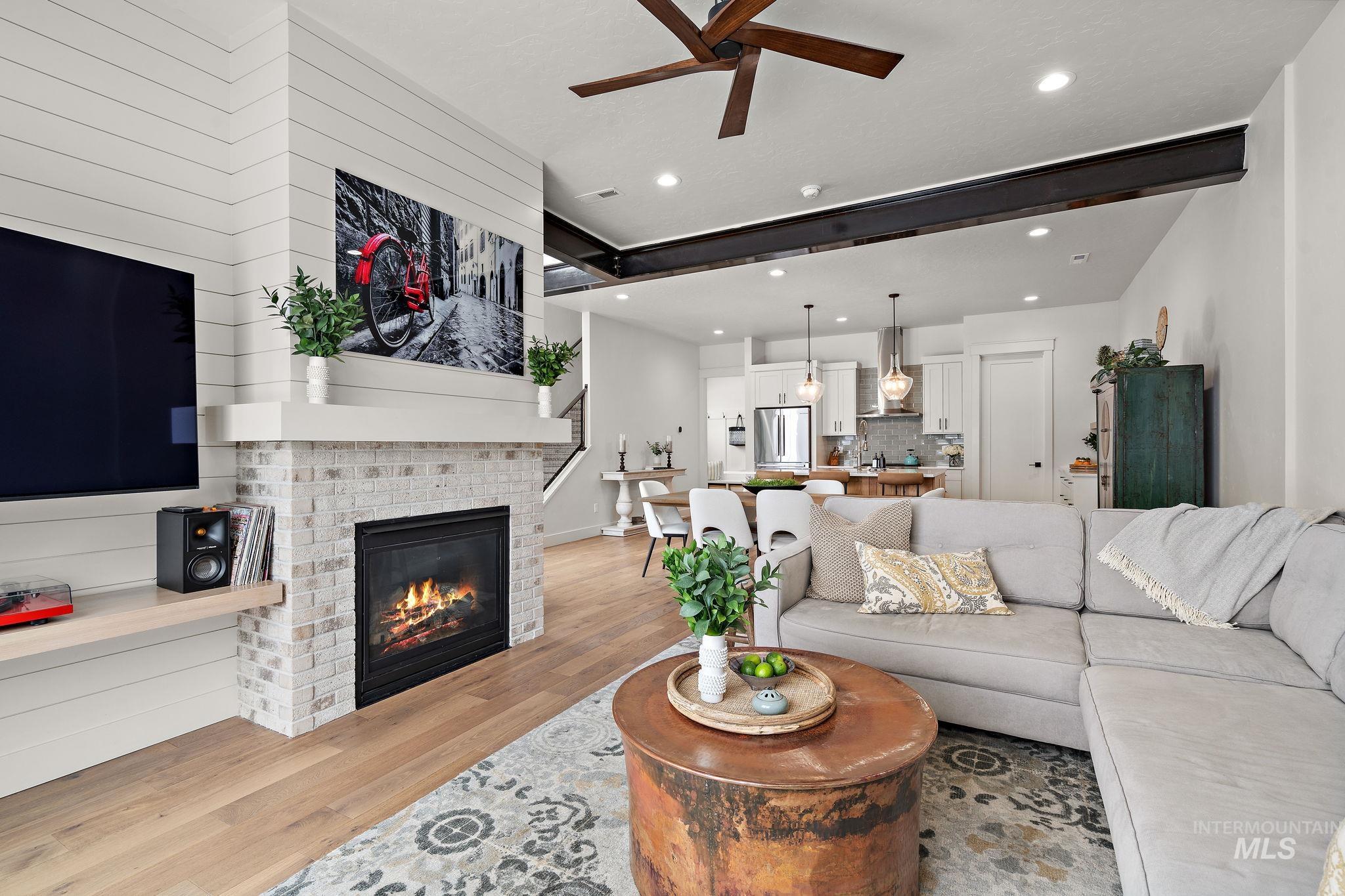 2550 W Iron Coop Street, Eagle, Idaho 83616, 3 Bedrooms, 2.5 Bathrooms, Residential For Sale, Price $650,000,MLS 98936302