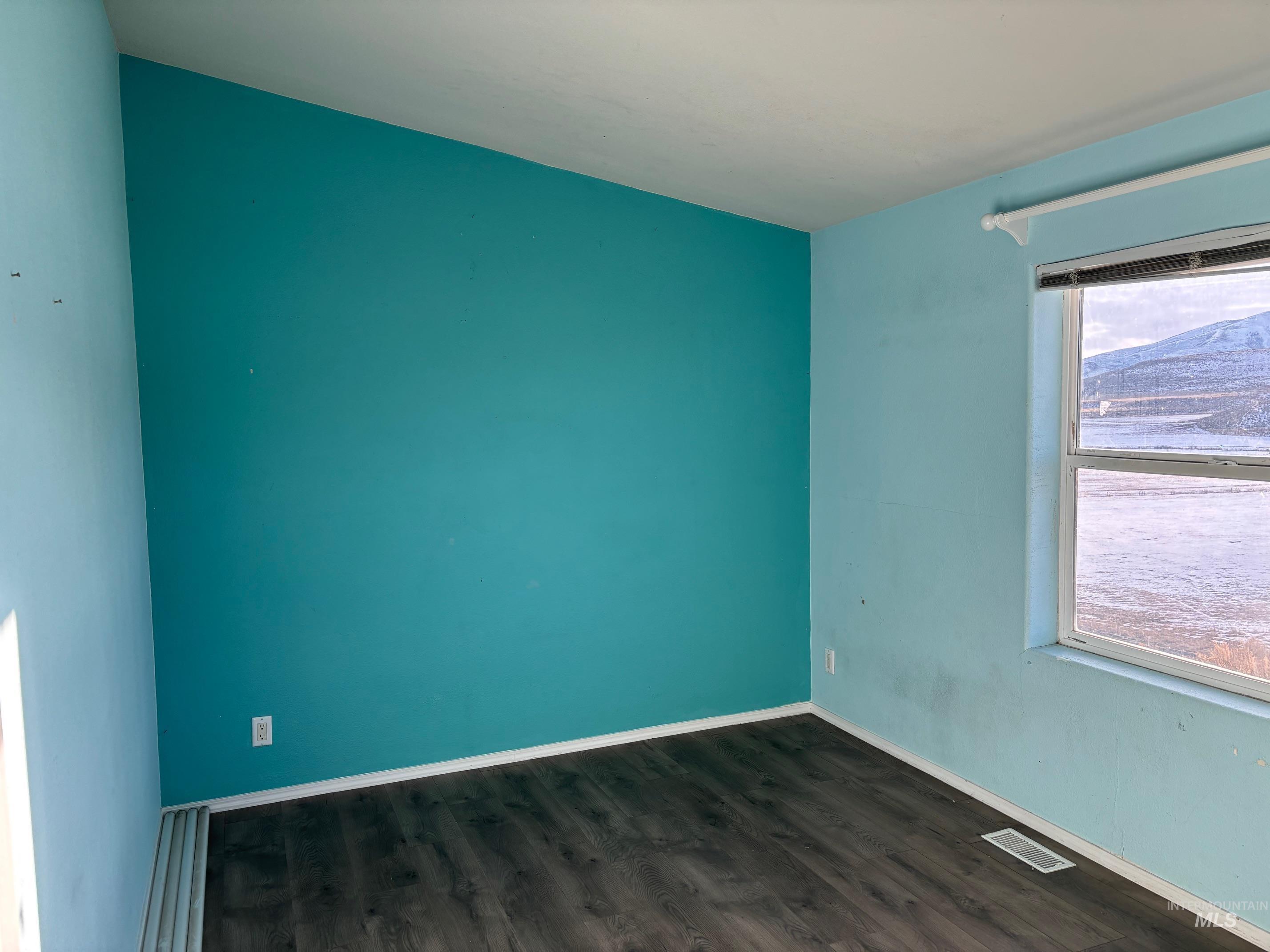 4981 N Daniels Road, Malad City, Idaho 83252, 5 Bedrooms, 4 Bathrooms, Residential For Sale, Price $895,000,MLS 98936340