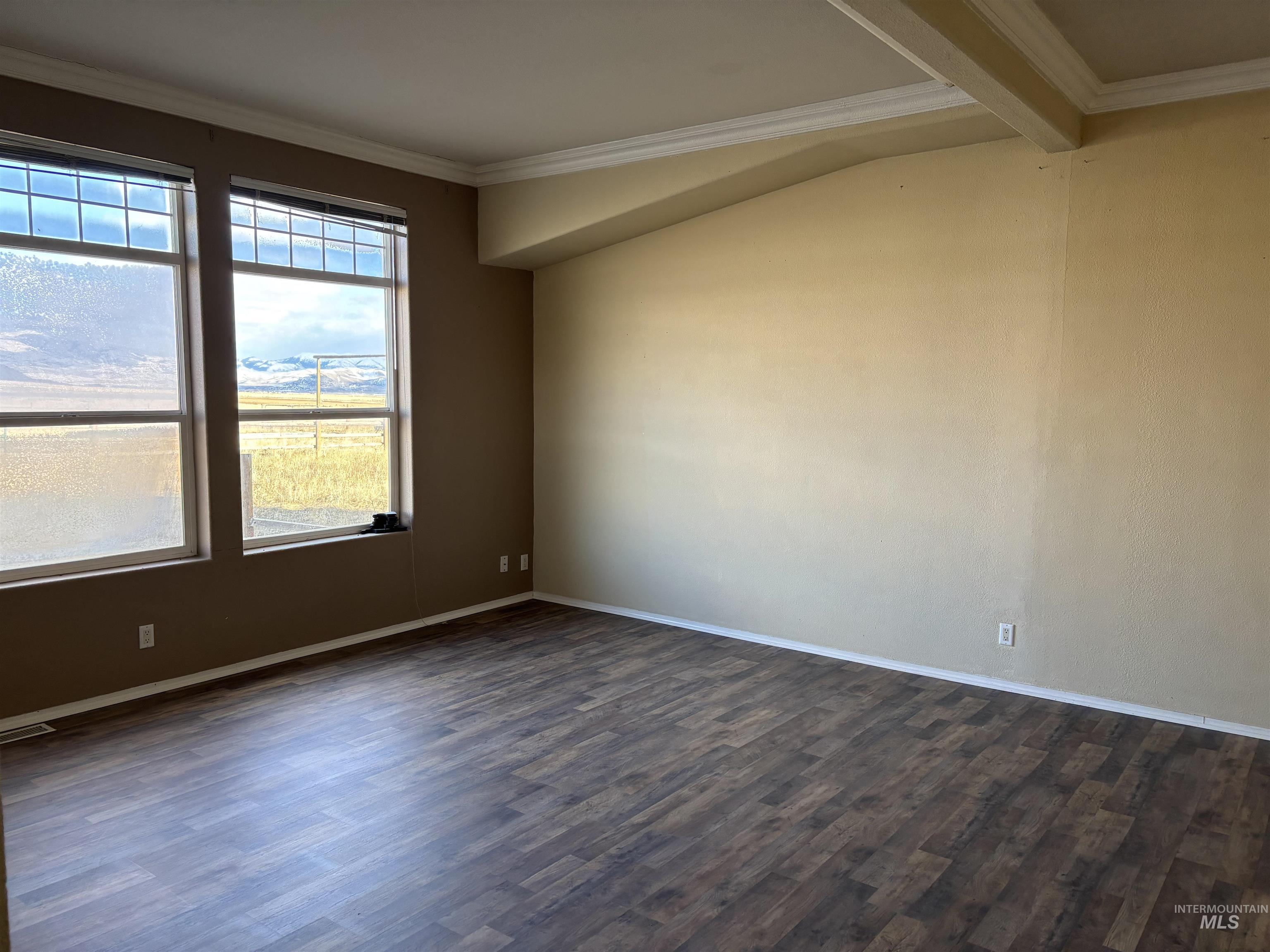 4981 N Daniels Road, Malad City, Idaho 83252, 5 Bedrooms, 4 Bathrooms, Residential For Sale, Price $895,000,MLS 98936340