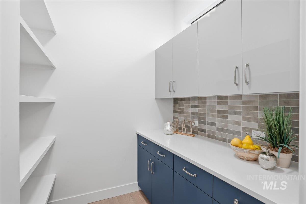 11677 N Rabbitbrush Way, Boise, Idaho 83714, 4 Bedrooms, 2.5 Bathrooms, Residential For Sale, Price $783,900,MLS 98936363