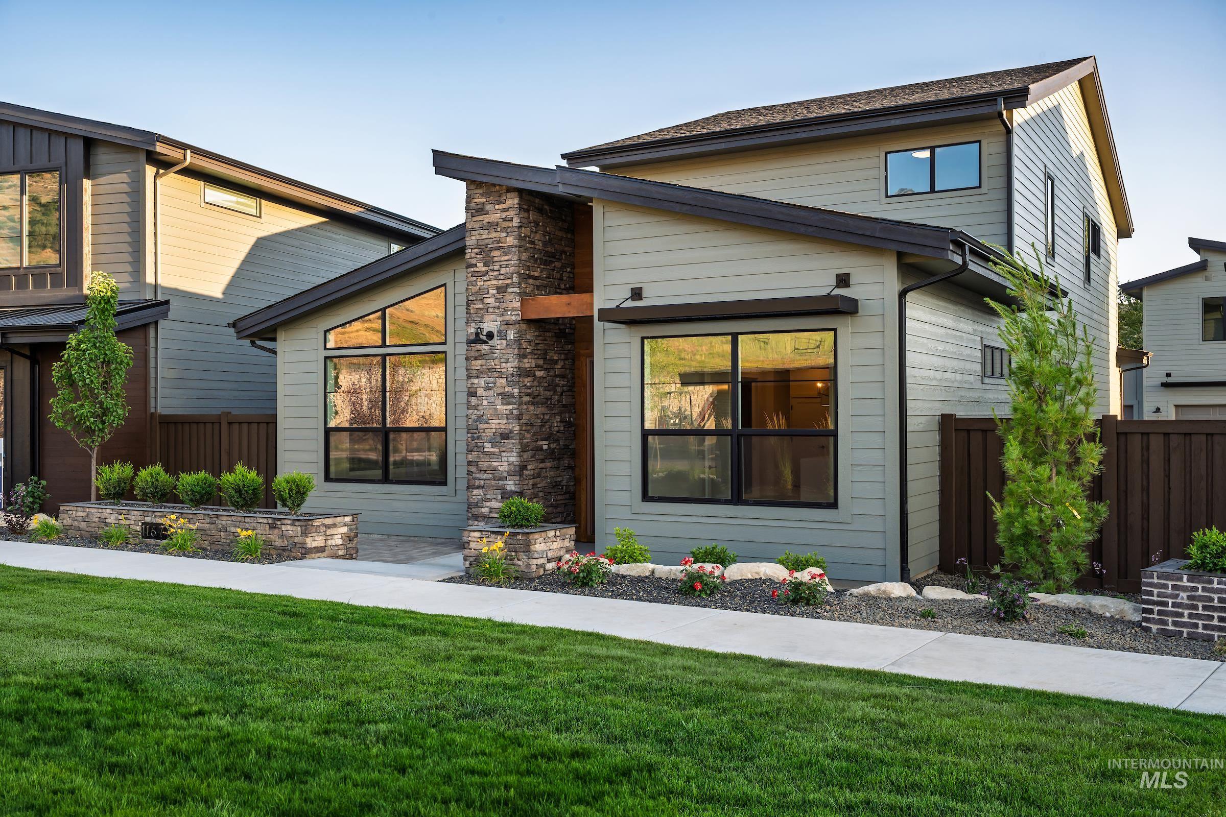 11677 N Rabbitbrush Way, Boise, Idaho 83714, 4 Bedrooms, 2.5 Bathrooms, Residential For Sale, Price $783,900,MLS 98936363