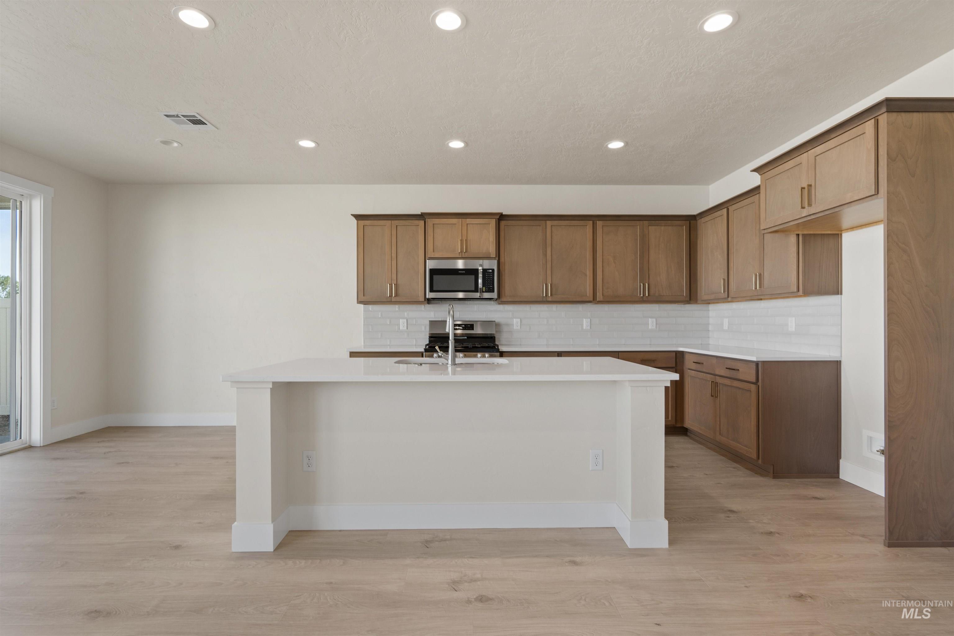 6278 W Fireline St, Meridian, Idaho 83646, 3 Bedrooms, 2.5 Bathrooms, Residential For Sale, Price $484,311,MLS 98936636