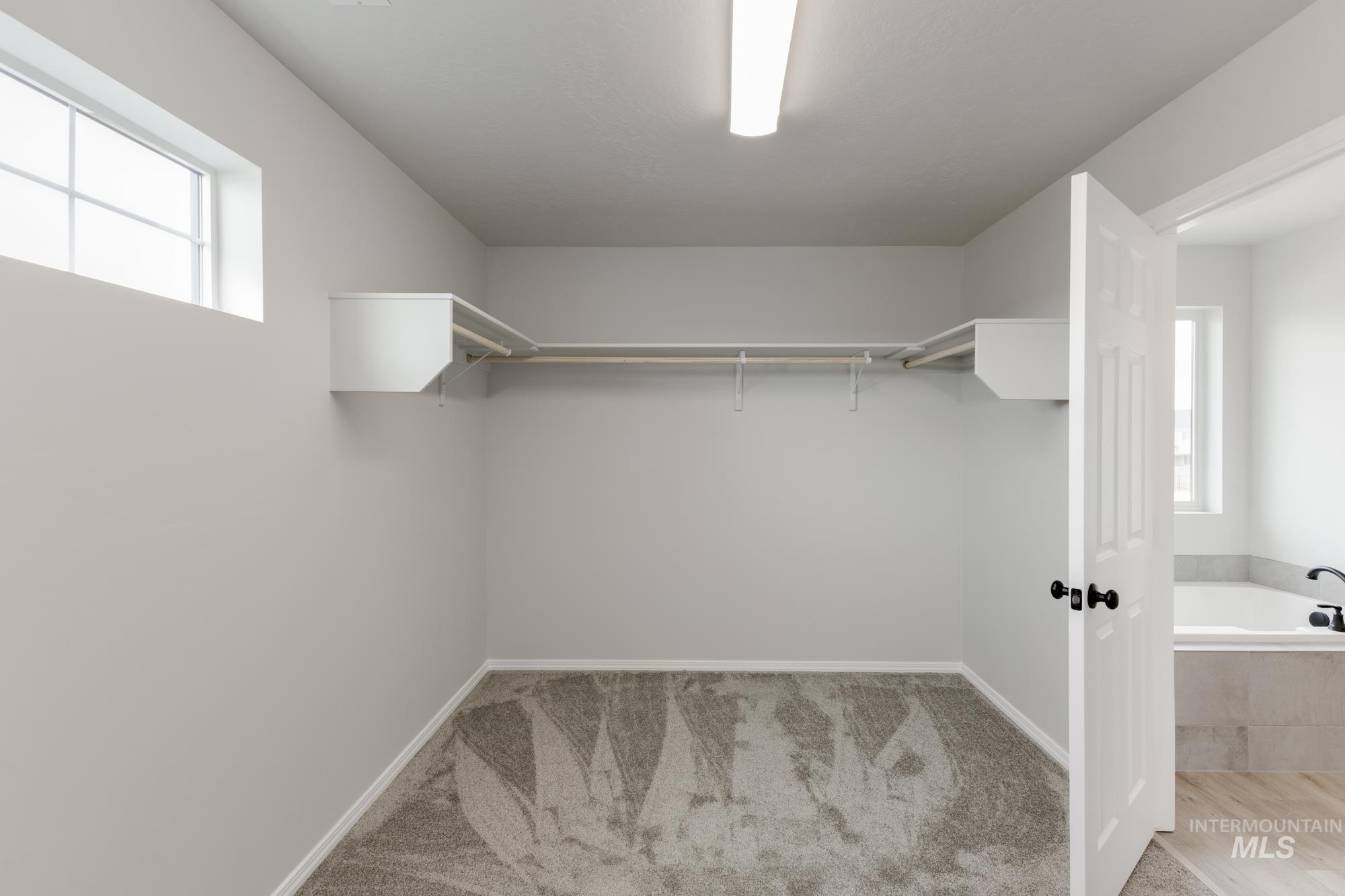 16860 Dunning Way, Caldwell, Idaho 83607, 4 Bedrooms, 3 Bathrooms, Residential For Sale, Price $519,990,MLS 98936935