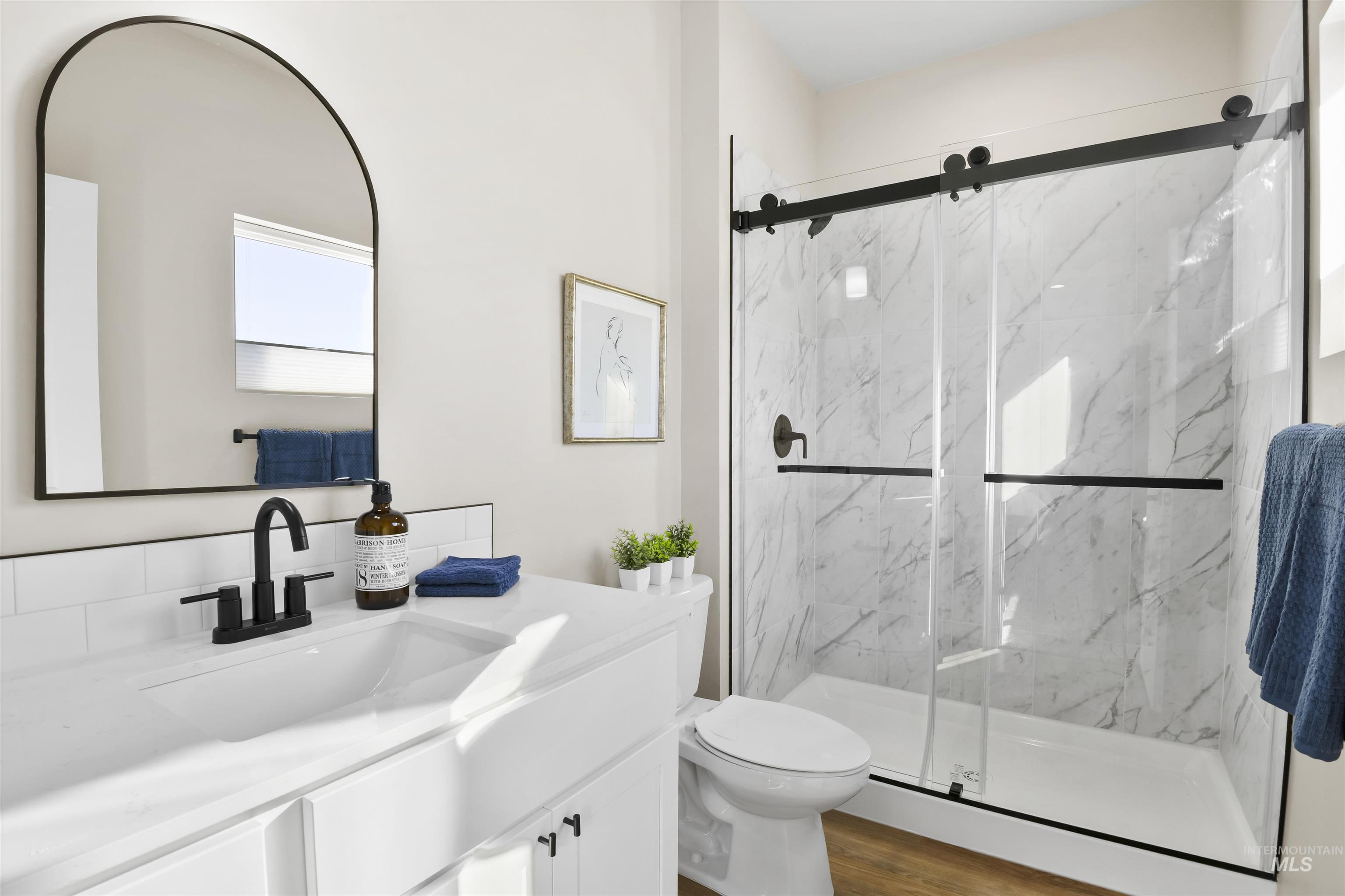 523 N Lucy Lane, Nampa, Idaho 83687, 3 Bedrooms, 2.5 Bathrooms, Residential For Sale, Price $345,000,MLS 98937439