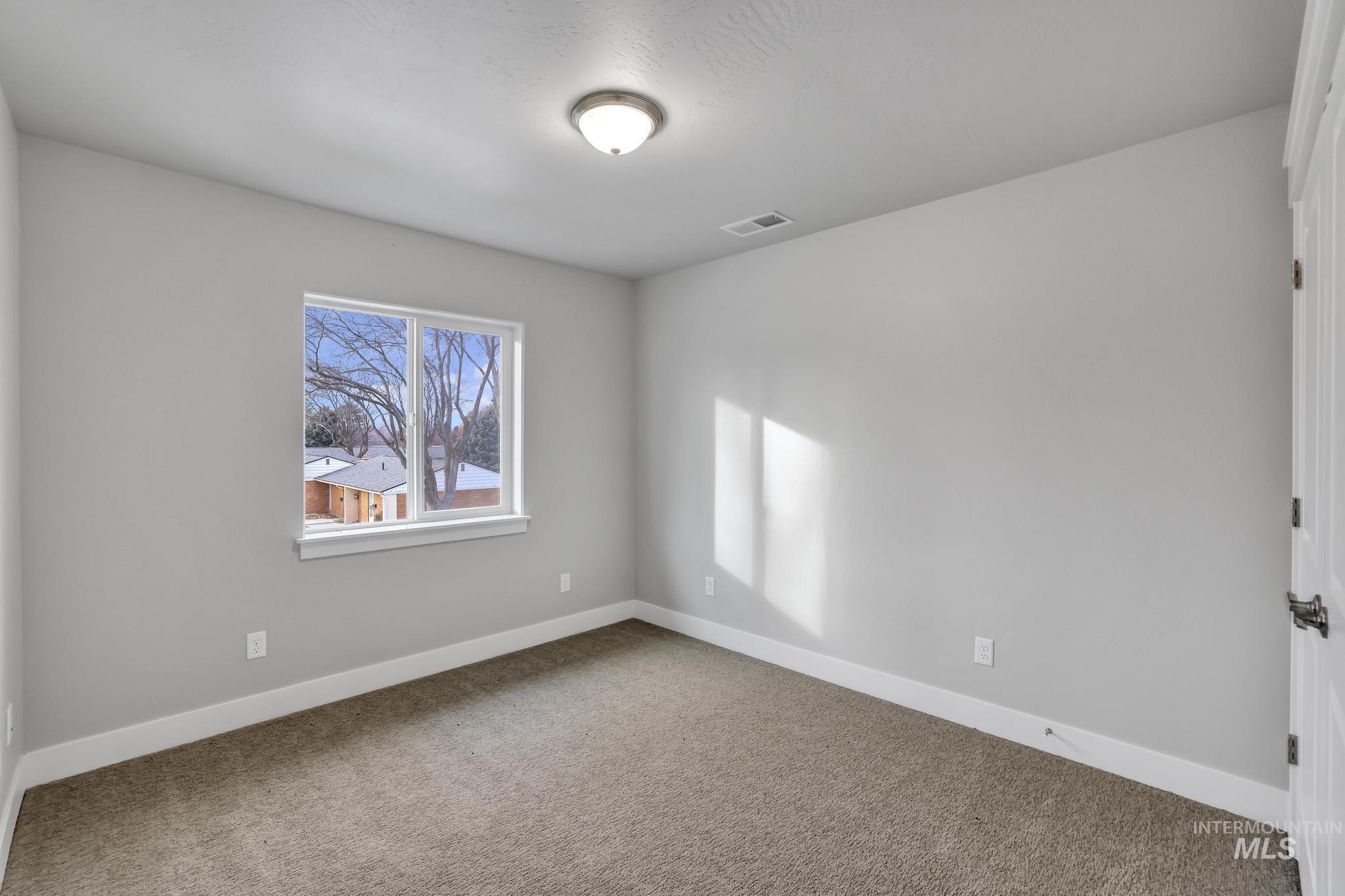 175 Woody Way, Jerome, Idaho 83338, 4 Bedrooms, 2.5 Bathrooms, Residential For Sale, Price $359,000,MLS 98937645