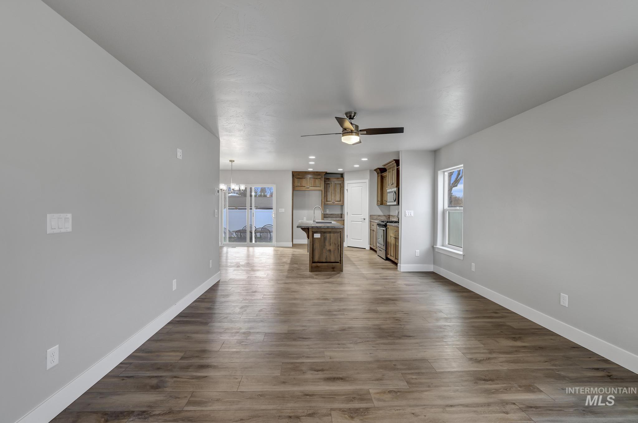 175 Woody Way, Jerome, Idaho 83338, 4 Bedrooms, 2.5 Bathrooms, Residential For Sale, Price $359,000,MLS 98937645