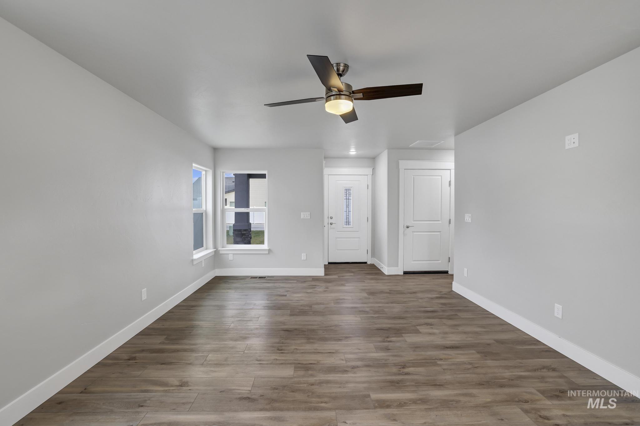 175 Woody Way, Jerome, Idaho 83338, 4 Bedrooms, 2.5 Bathrooms, Residential For Sale, Price $359,000,MLS 98937645