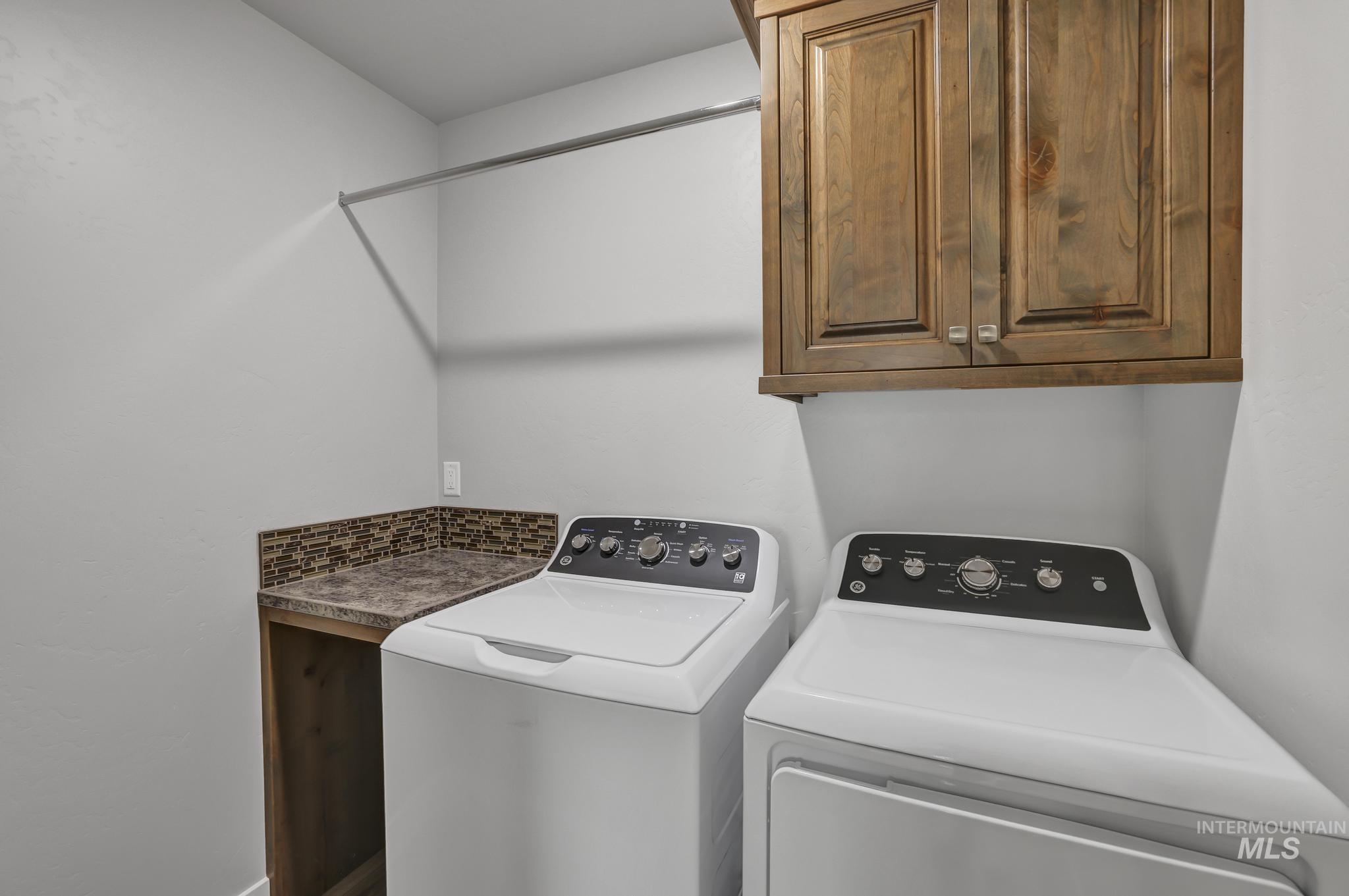 171 Woody Way, Jerome, Idaho 83338, 4 Bedrooms, 2.5 Bathrooms, Residential For Sale, Price $359,900,MLS 98937646