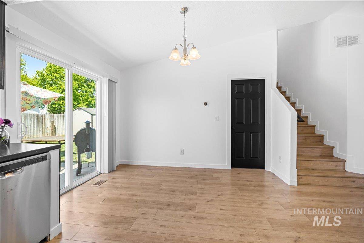 1621 S Woodland Dr, Nampa, Idaho 83686, 3 Bedrooms, 2.5 Bathrooms, Residential For Sale, Price $379,900,MLS 98937741