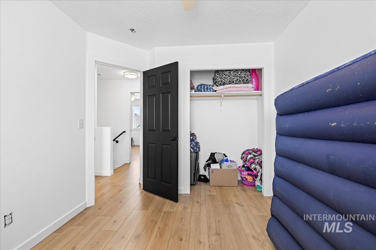 1621 S Woodland Dr, Nampa, Idaho 83686, 3 Bedrooms, 2.5 Bathrooms, Residential For Sale, Price $379,900,MLS 98937741