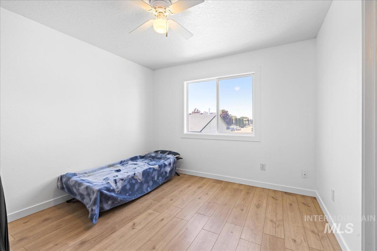 1621 S Woodland Dr, Nampa, Idaho 83686, 3 Bedrooms, 2.5 Bathrooms, Residential For Sale, Price $379,900,MLS 98937741