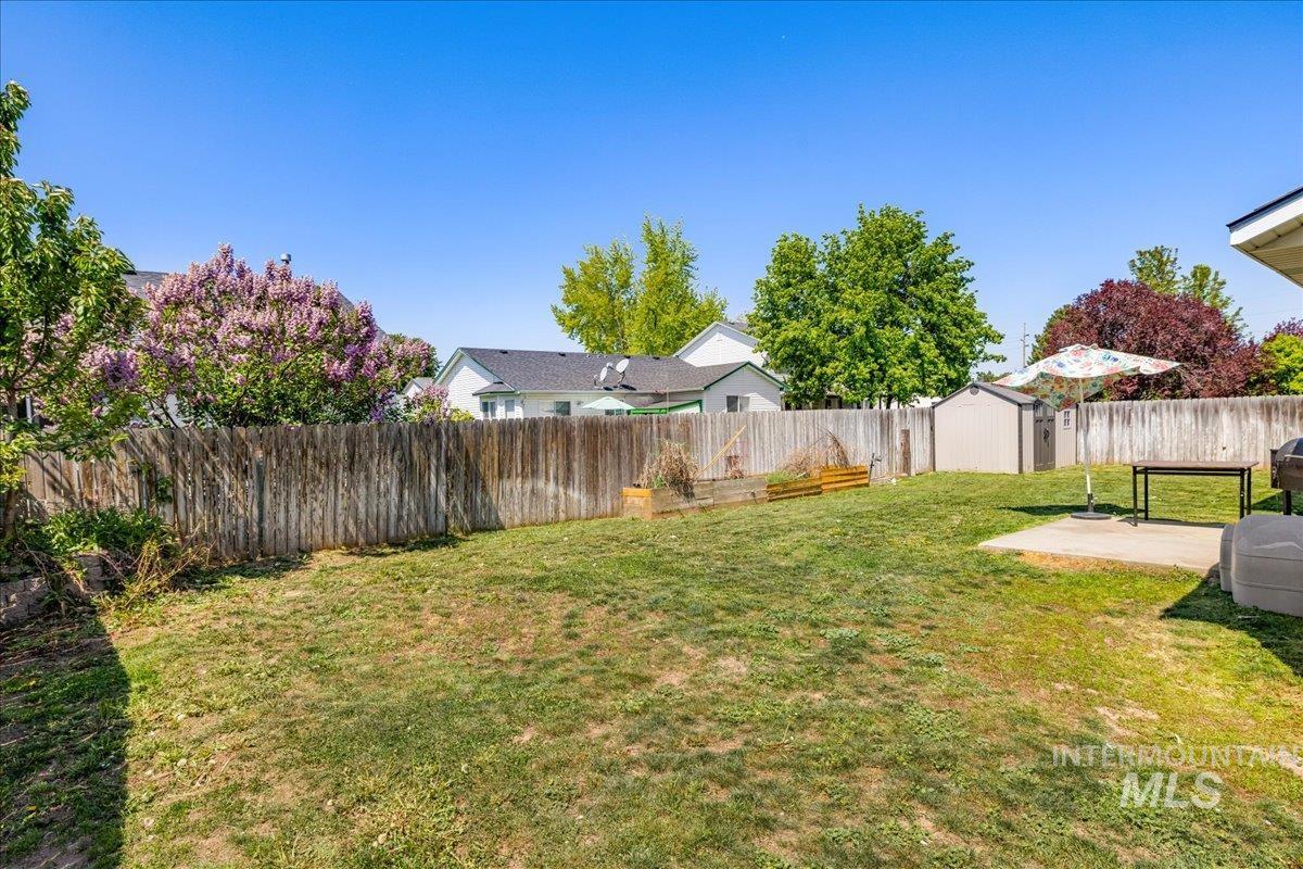 1621 S Woodland Dr, Nampa, Idaho 83686, 3 Bedrooms, 2.5 Bathrooms, Residential For Sale, Price $379,900,MLS 98937741