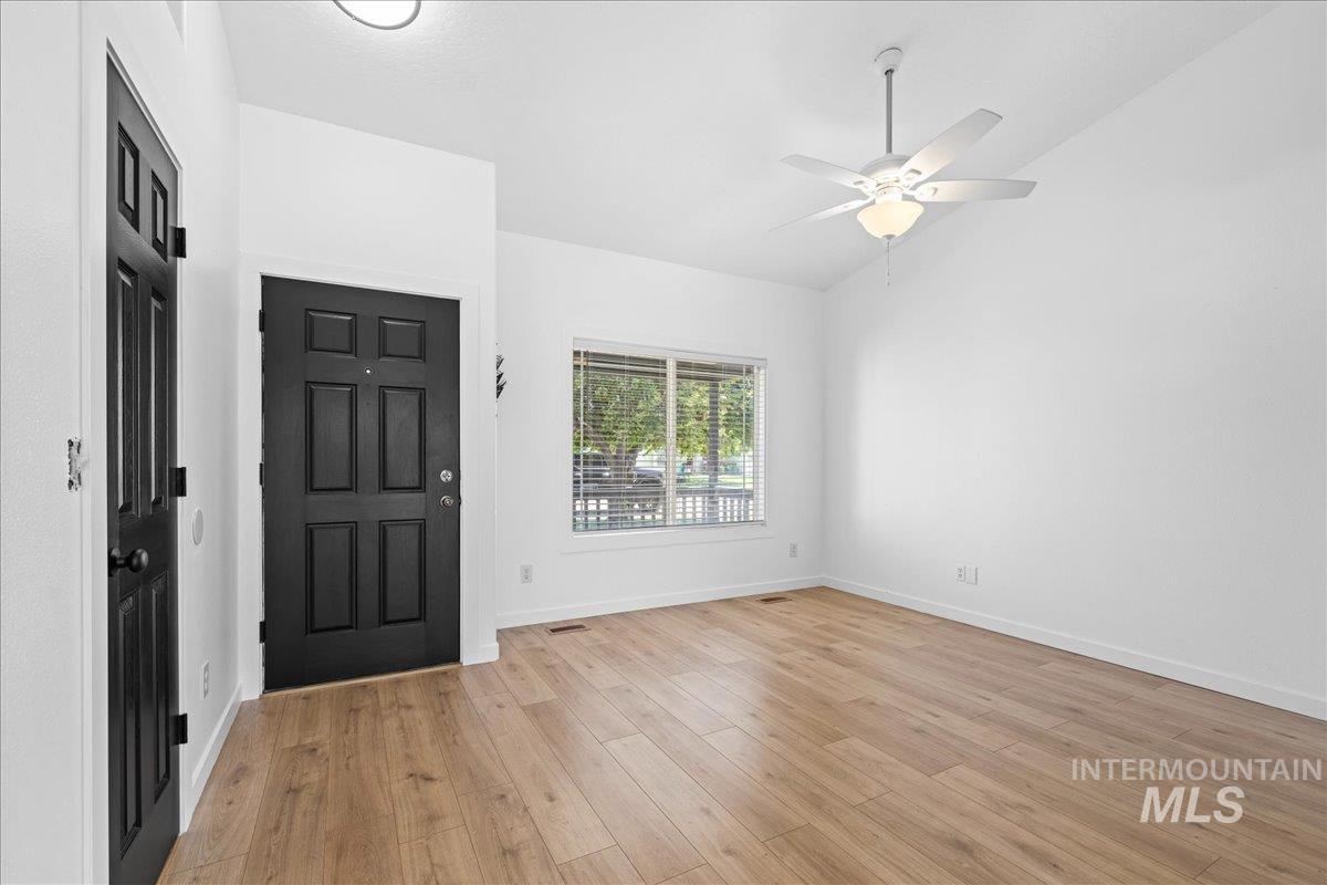 1621 S Woodland Dr, Nampa, Idaho 83686, 3 Bedrooms, 2.5 Bathrooms, Residential For Sale, Price $379,900,MLS 98937741