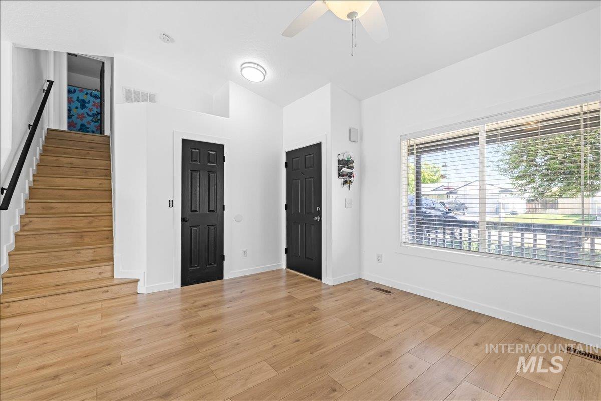 1621 S Woodland Dr, Nampa, Idaho 83686, 3 Bedrooms, 2.5 Bathrooms, Residential For Sale, Price $379,900,MLS 98937741