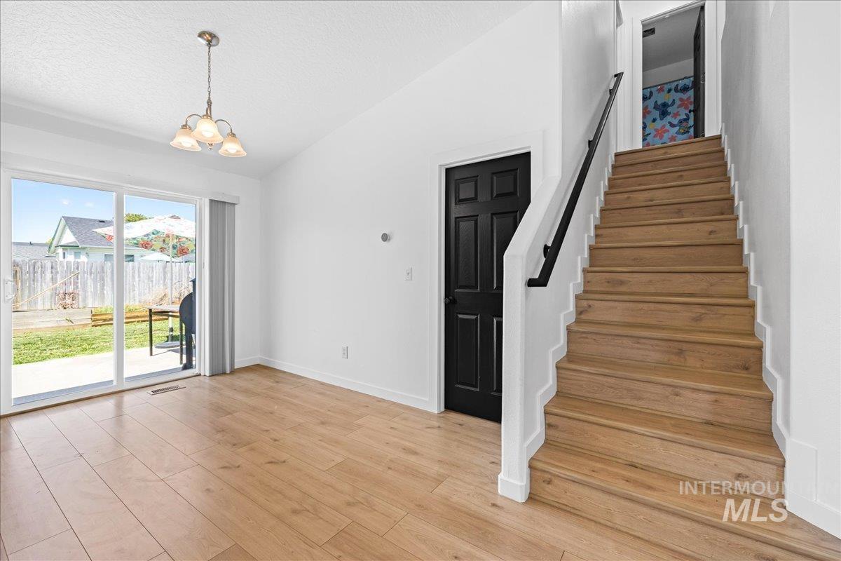 1621 S Woodland Dr, Nampa, Idaho 83686, 3 Bedrooms, 2.5 Bathrooms, Residential For Sale, Price $379,900,MLS 98937741