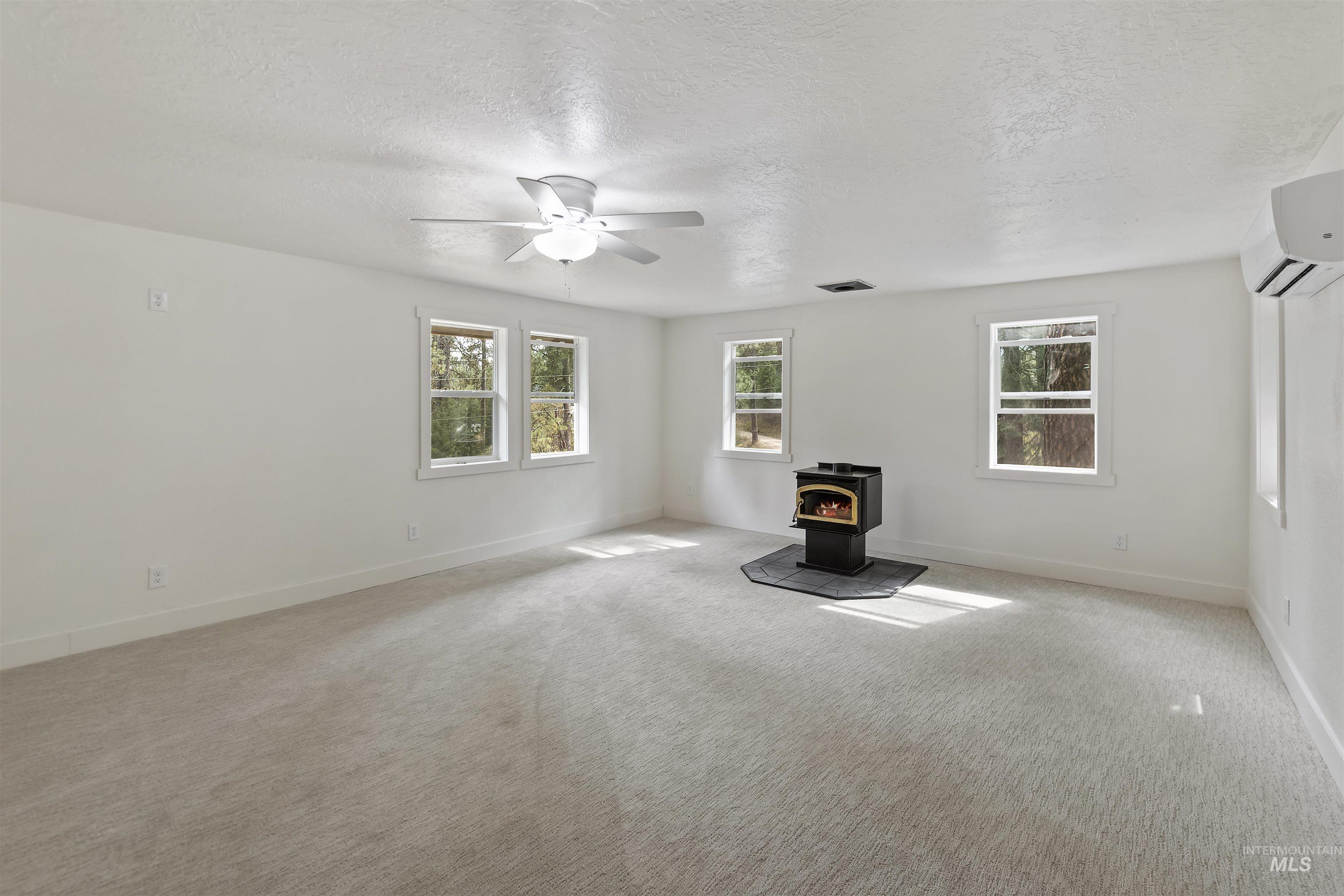 199 Scriver Woods Rd, Garden Valley, Idaho 83622, 3 Bedrooms, 3 Bathrooms, Residential For Sale, Price $499,999,MLS 98937776