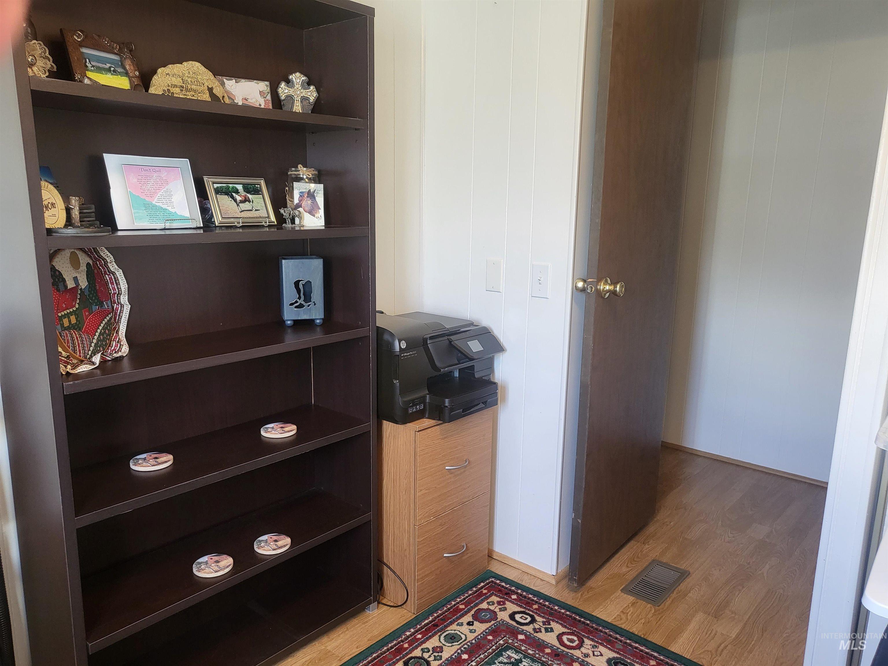 2015 6th Ave #324C, Clarkston, Idaho 99403, 2 Bedrooms, 2 Bathrooms, Residential For Sale, Price $69,000,MLS 98937851