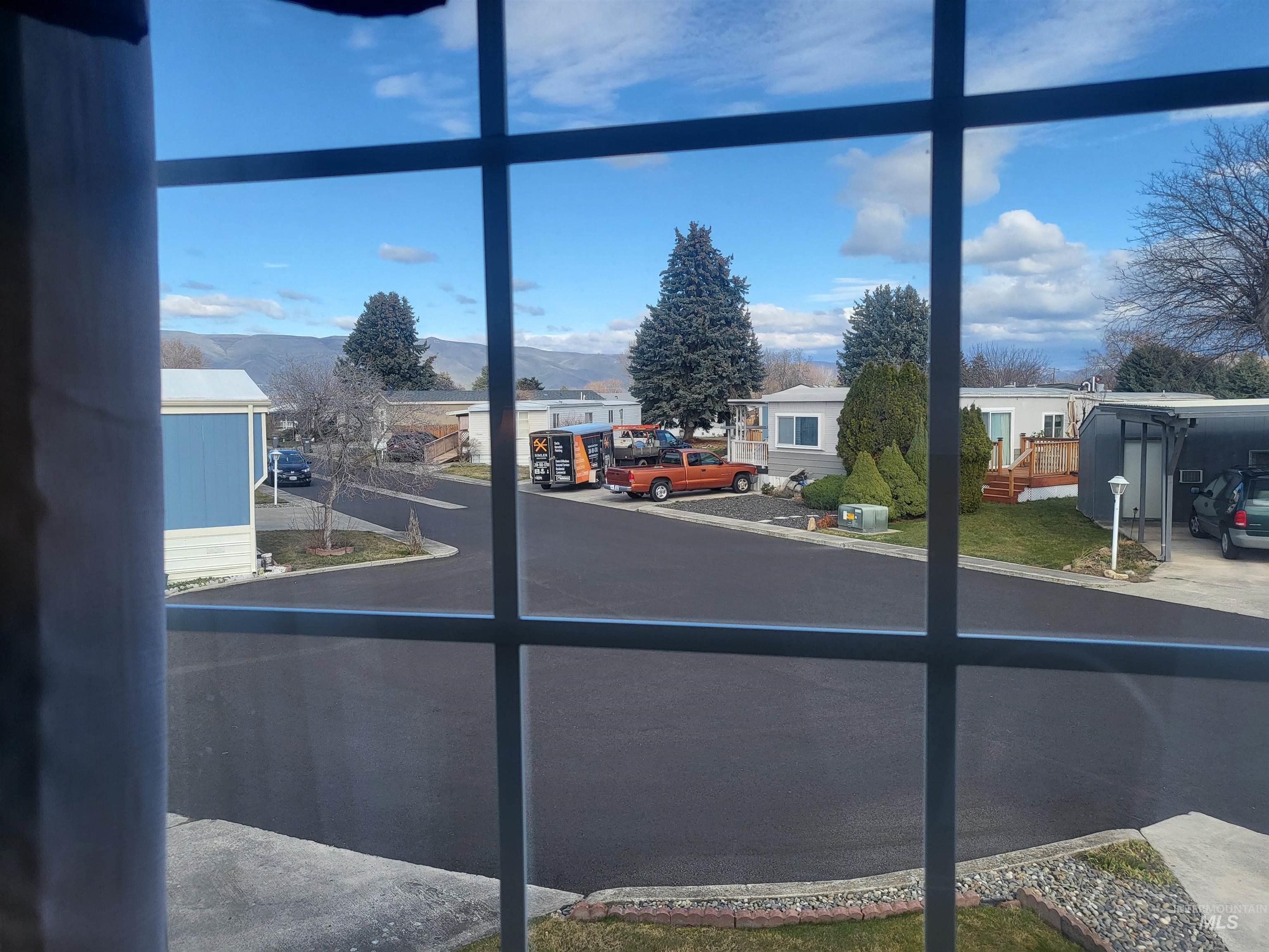 2015 6th Ave #324C, Clarkston, Idaho 99403, 2 Bedrooms, 2 Bathrooms, Residential For Sale, Price $69,000,MLS 98937851