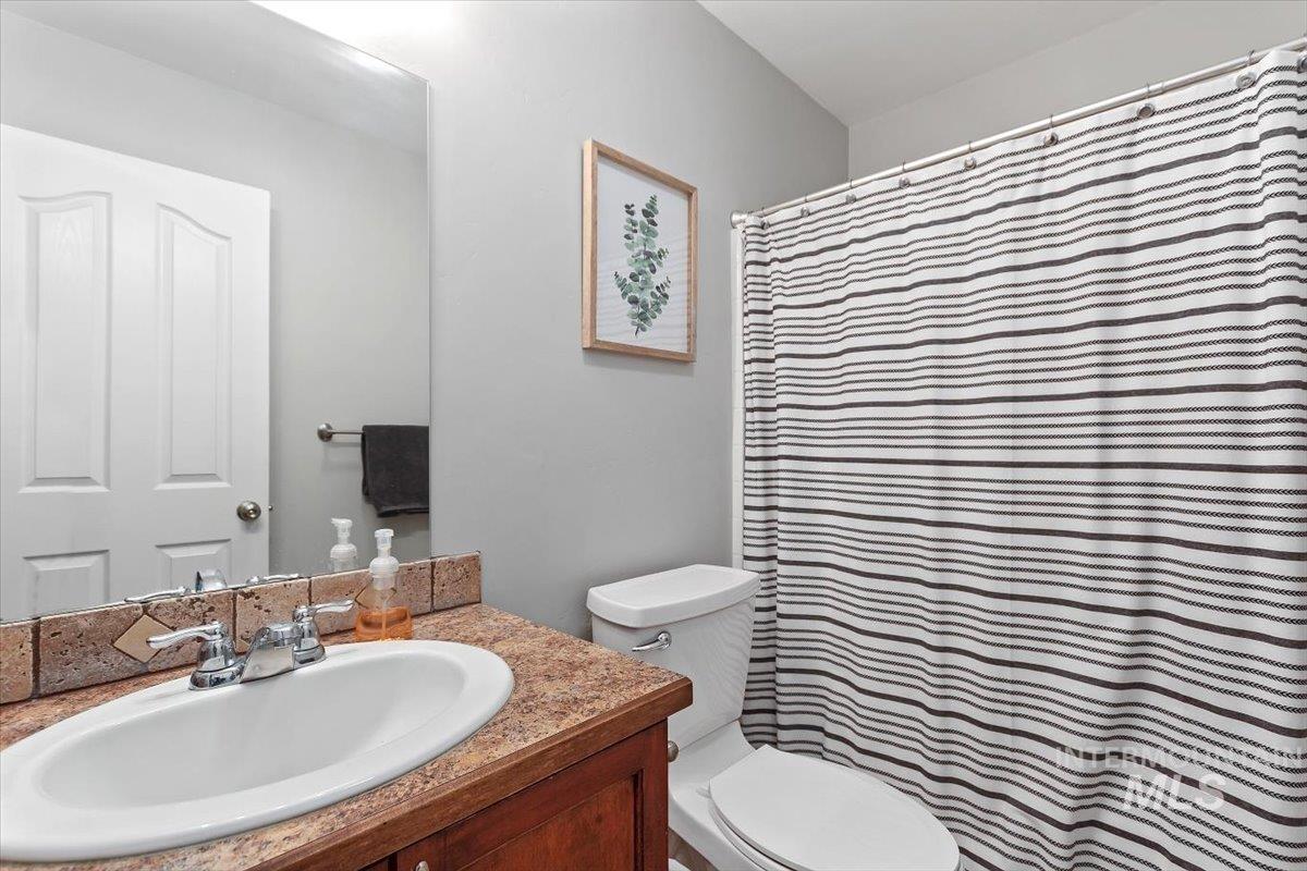 2468 E 3805 N, Filer, Idaho 83328, 4 Bedrooms, 2 Bathrooms, Residential For Sale, Price $569,900,MLS 98937862