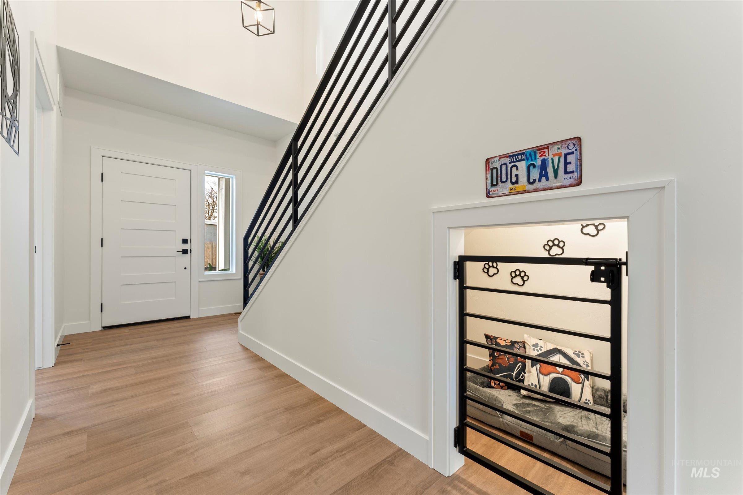 7125 & 7123 W USTICK Rd, Boise, Idaho 83704, 4 Bedrooms, 2.5 Bathrooms, Residential Income For Sale, Price $759,000,MLS 98937948