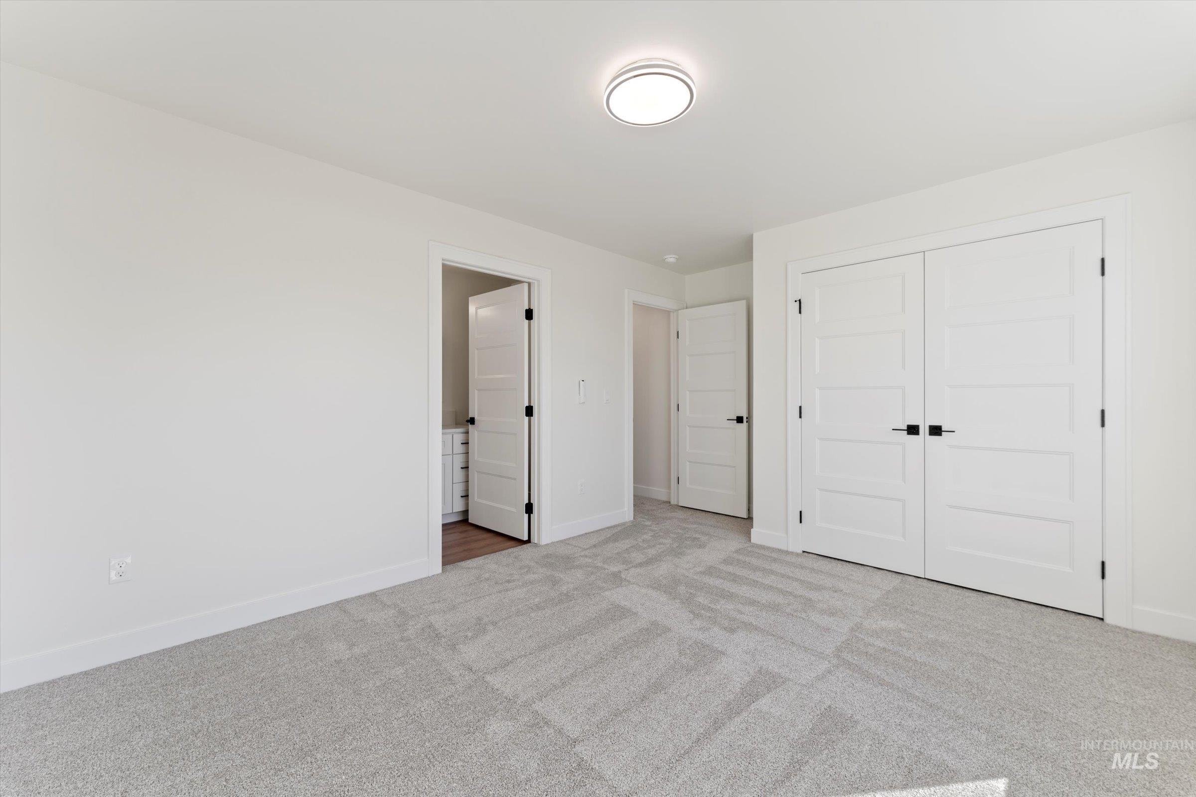 7125 & 7123 W USTICK Rd, Boise, Idaho 83704, 4 Bedrooms, 2.5 Bathrooms, Residential Income For Sale, Price $759,000,MLS 98937948