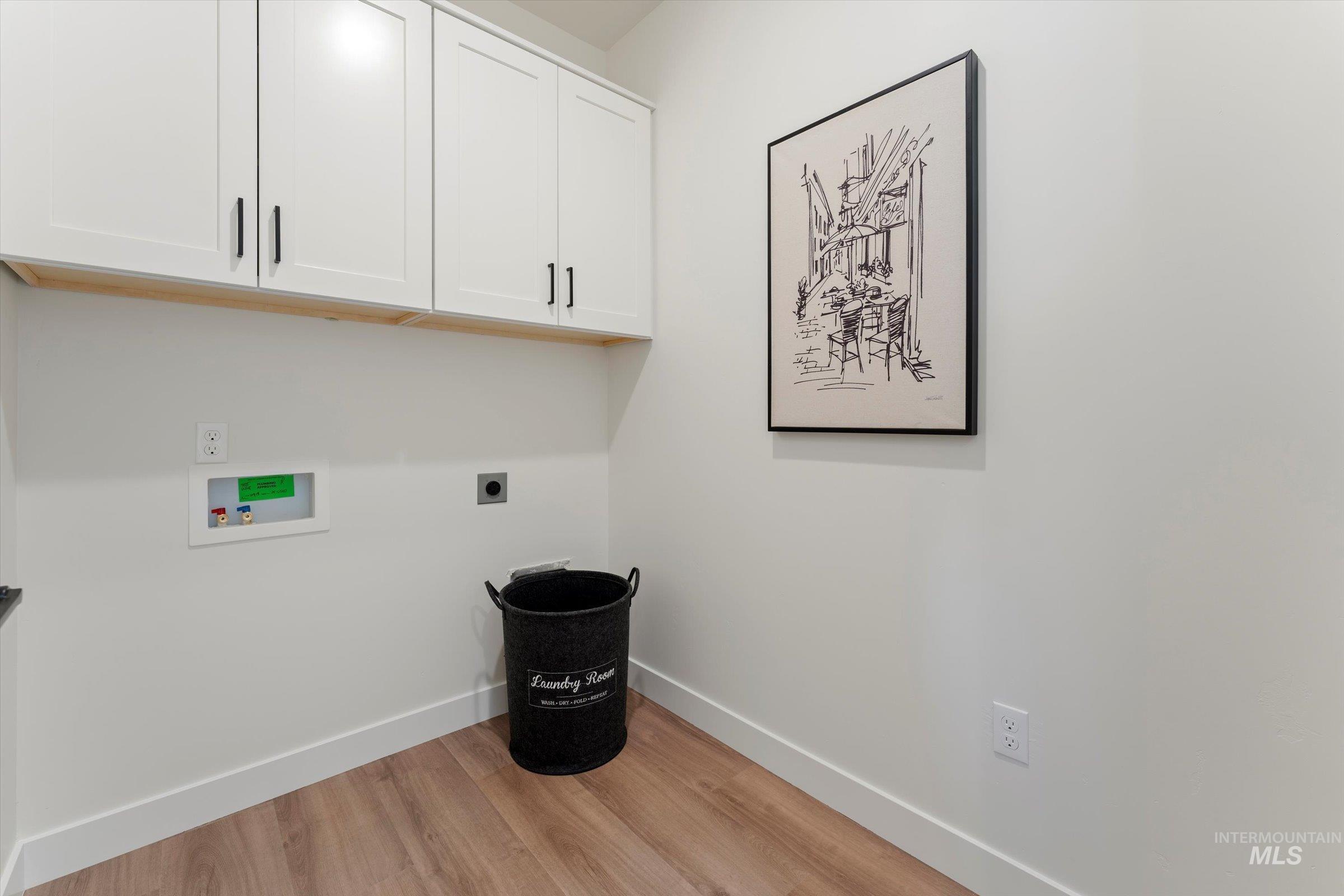 7125 & 7123 W USTICK Rd, Boise, Idaho 83704, 4 Bedrooms, 2.5 Bathrooms, Residential Income For Sale, Price $759,000,MLS 98937948