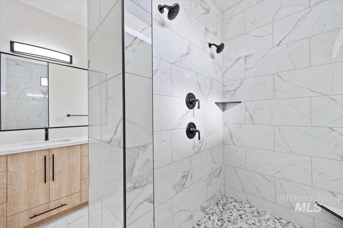 1516 Tule Dr., Twin Falls, Idaho 83301, 4 Bedrooms, 2.5 Bathrooms, Residential For Sale, Price $529,999, 98938108