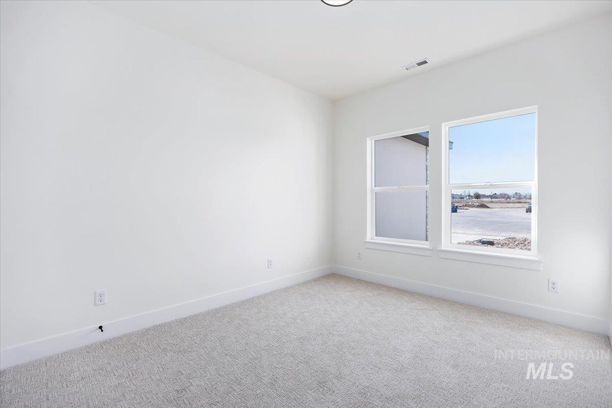 1516 Tule Dr., Twin Falls, Idaho 83301, 4 Bedrooms, 2.5 Bathrooms, Residential For Sale, Price $529,999, 98938108