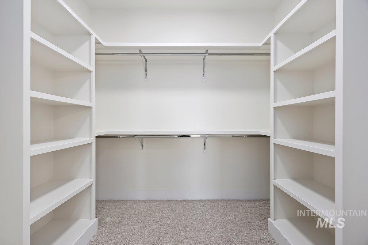 1516 Tule Dr., Twin Falls, Idaho 83301, 4 Bedrooms, 2.5 Bathrooms, Residential For Sale, Price $529,999, 98938108