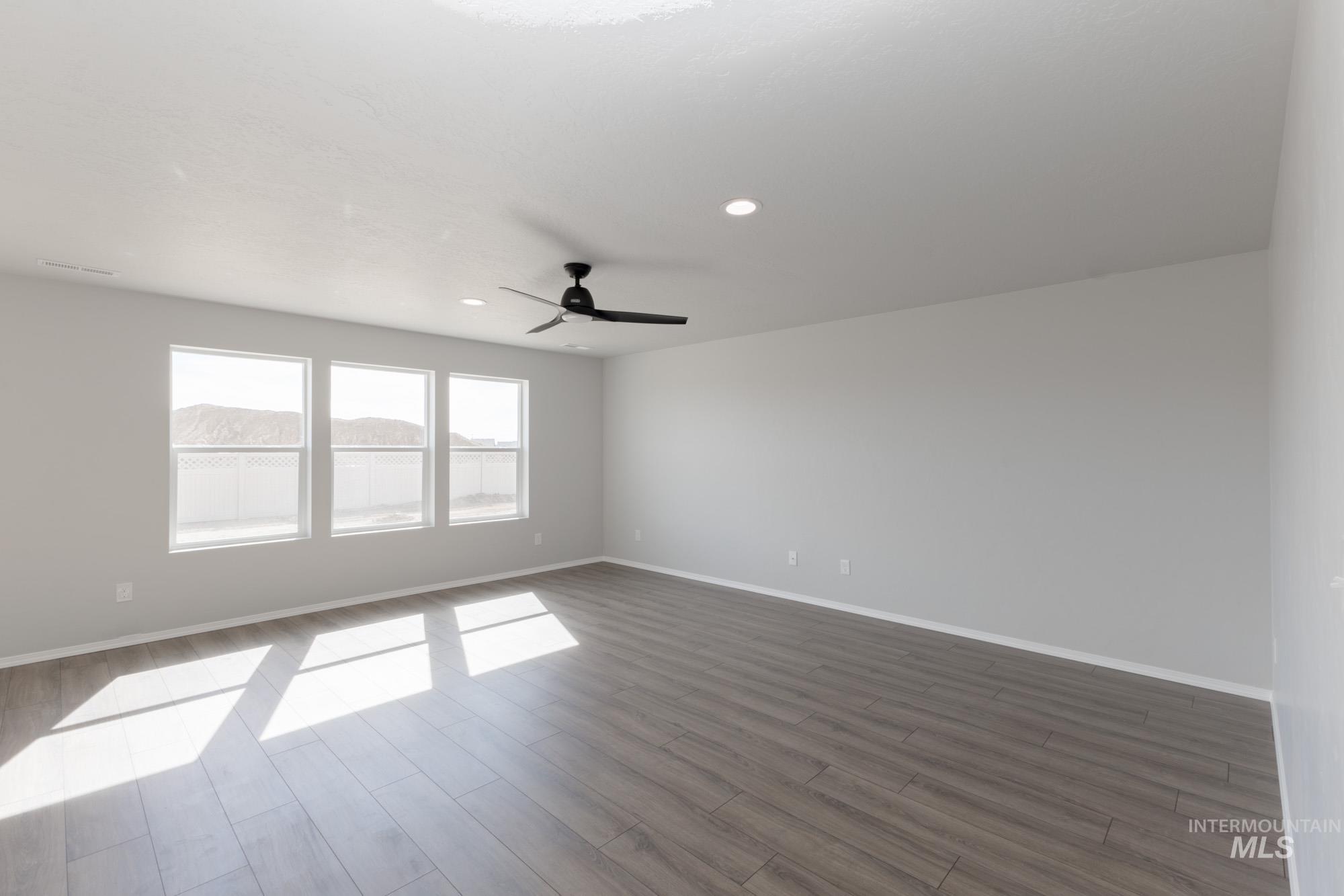 11167 Cart St, Caldwell, Idaho 83605, 4 Bedrooms, 2.5 Bathrooms, Residential For Sale, Price $462,990,MLS 98938192