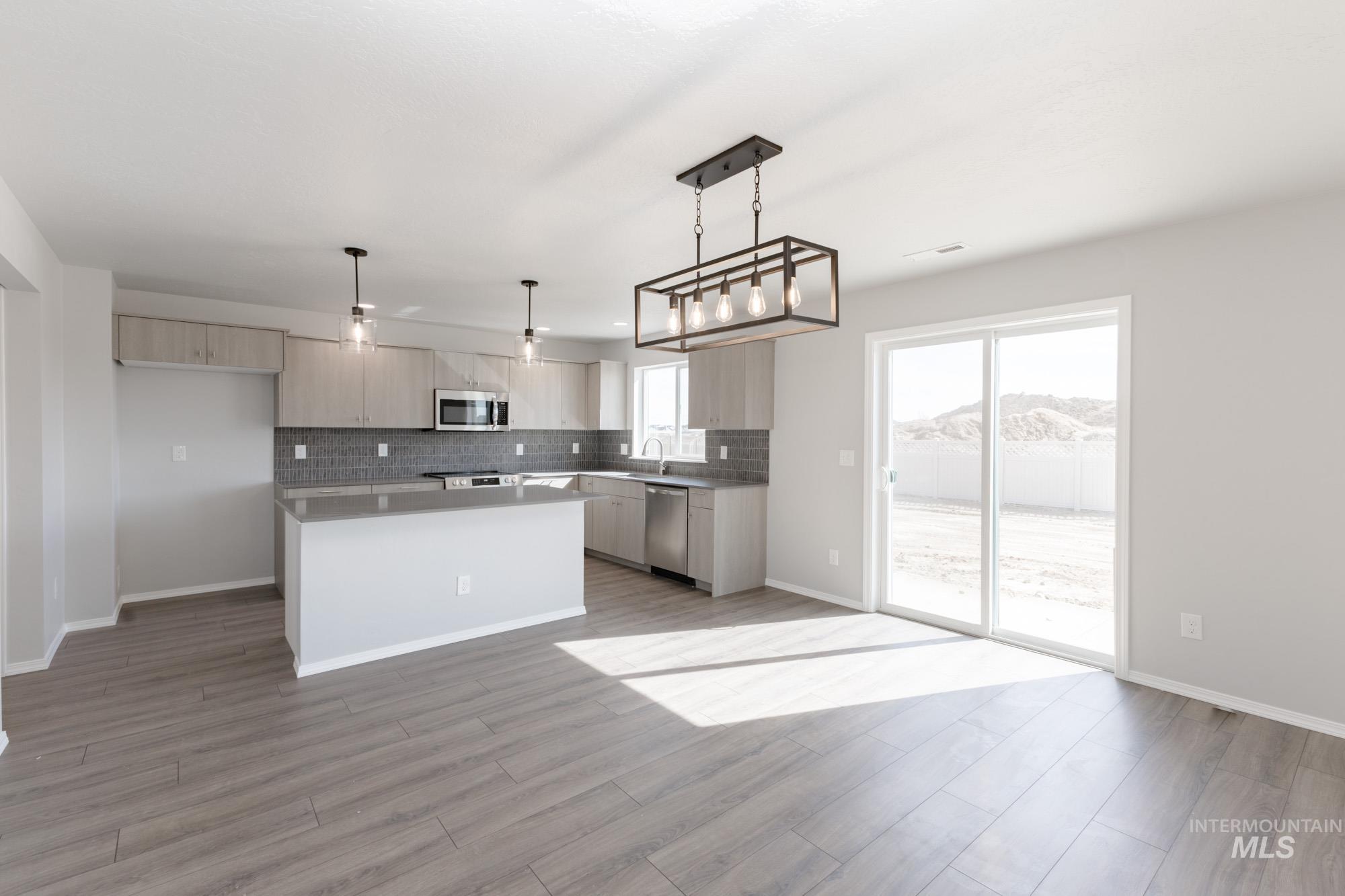 11167 Cart St, Caldwell, Idaho 83605, 4 Bedrooms, 2.5 Bathrooms, Residential For Sale, Price $462,990,MLS 98938192