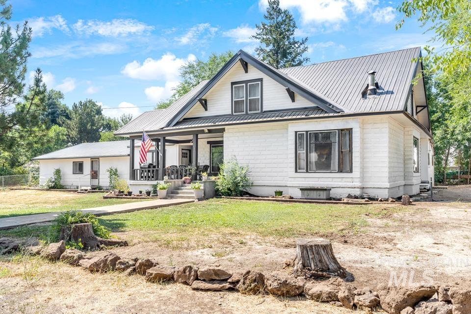 85 W Washington Ave, Cambridge, Idaho 83610, 9 Bedrooms, 2.5 Bathrooms, Residential For Sale, Price $362,000,MLS 98938279