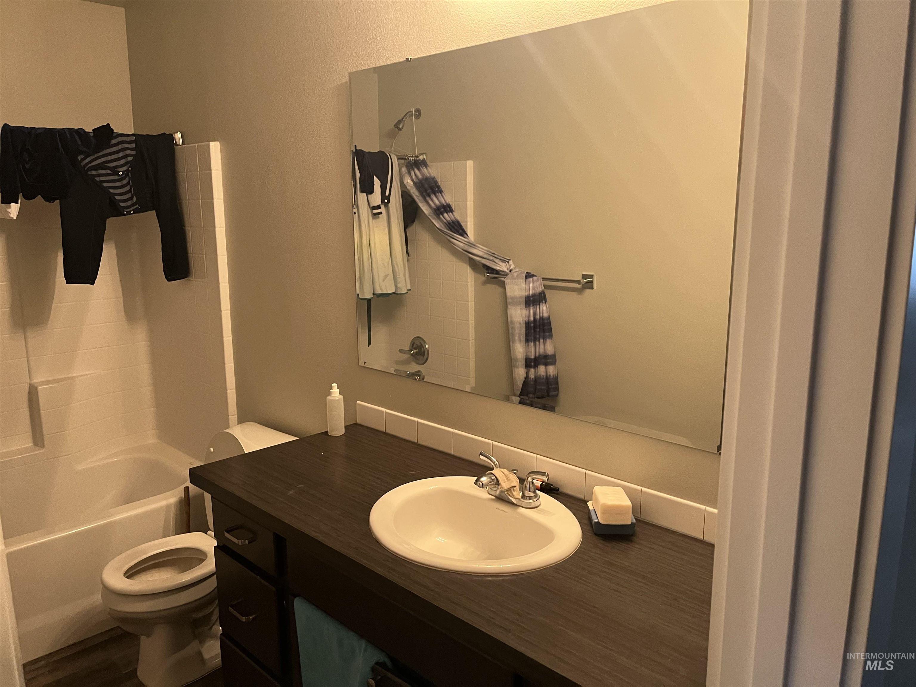 5928 S Nordean Ave, Meridian, Idaho 83642, 4 Bedrooms, 2.5 Bathrooms, Residential For Sale, Price $426,450,MLS 98938320