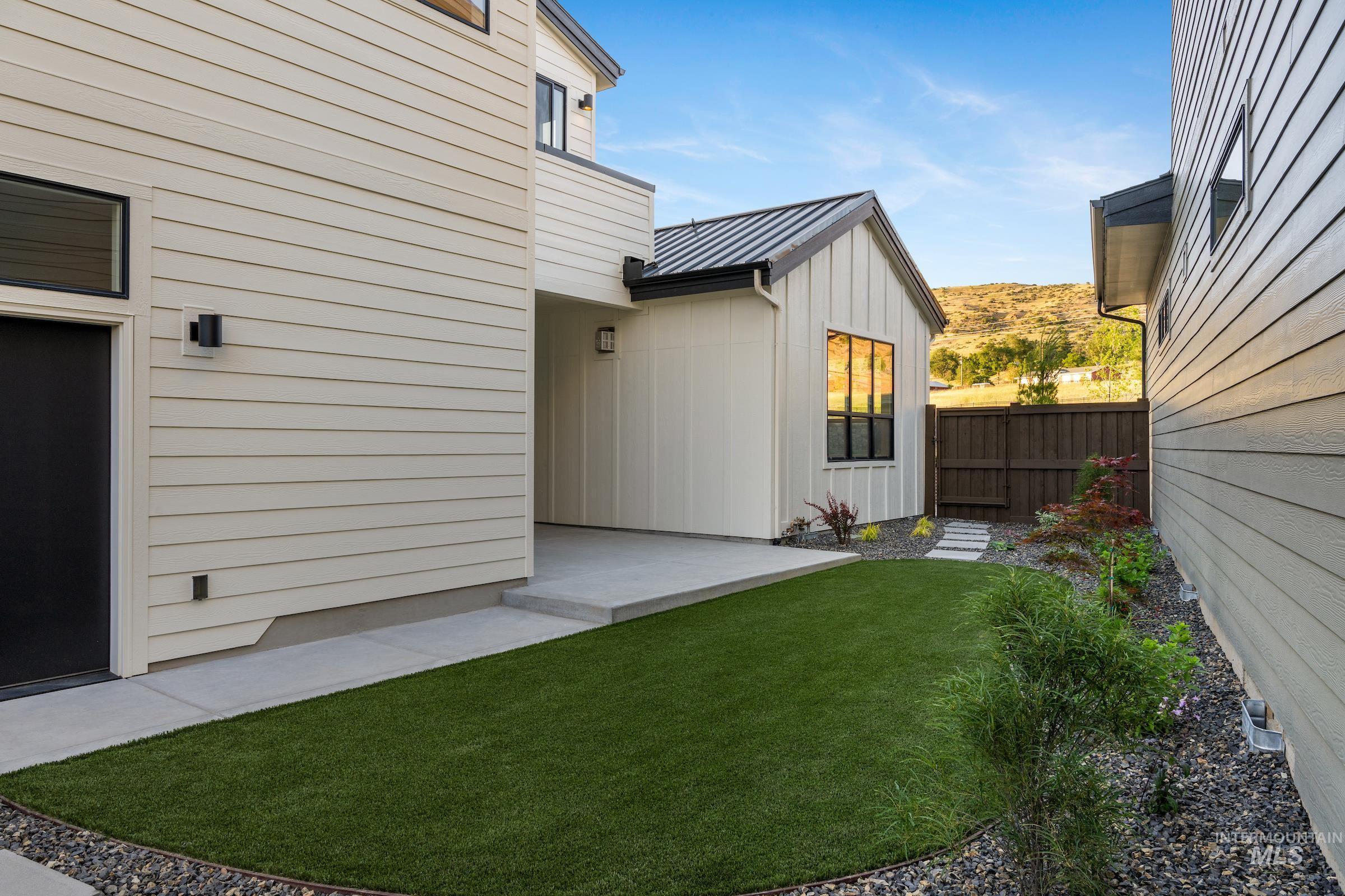 11685 N Rabbitbrush Way, Boise, Idaho 83714, 4 Bedrooms, 2.5 Bathrooms, Residential For Sale, Price $776,800,MLS 98938586