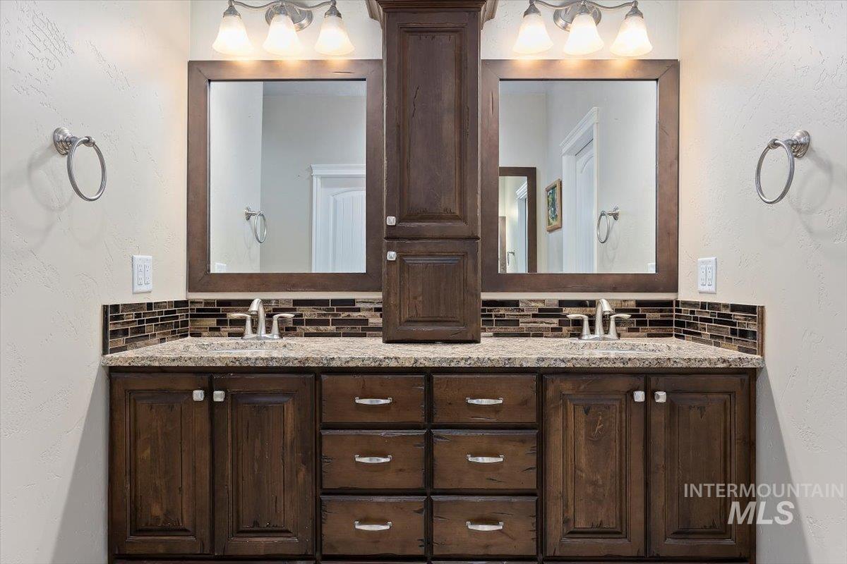 595 I B Perrine Rd, Twin Falls, Idaho 83301-3038, 6 Bedrooms, 4 Bathrooms, Residential For Sale, Price $683,900, 98938599