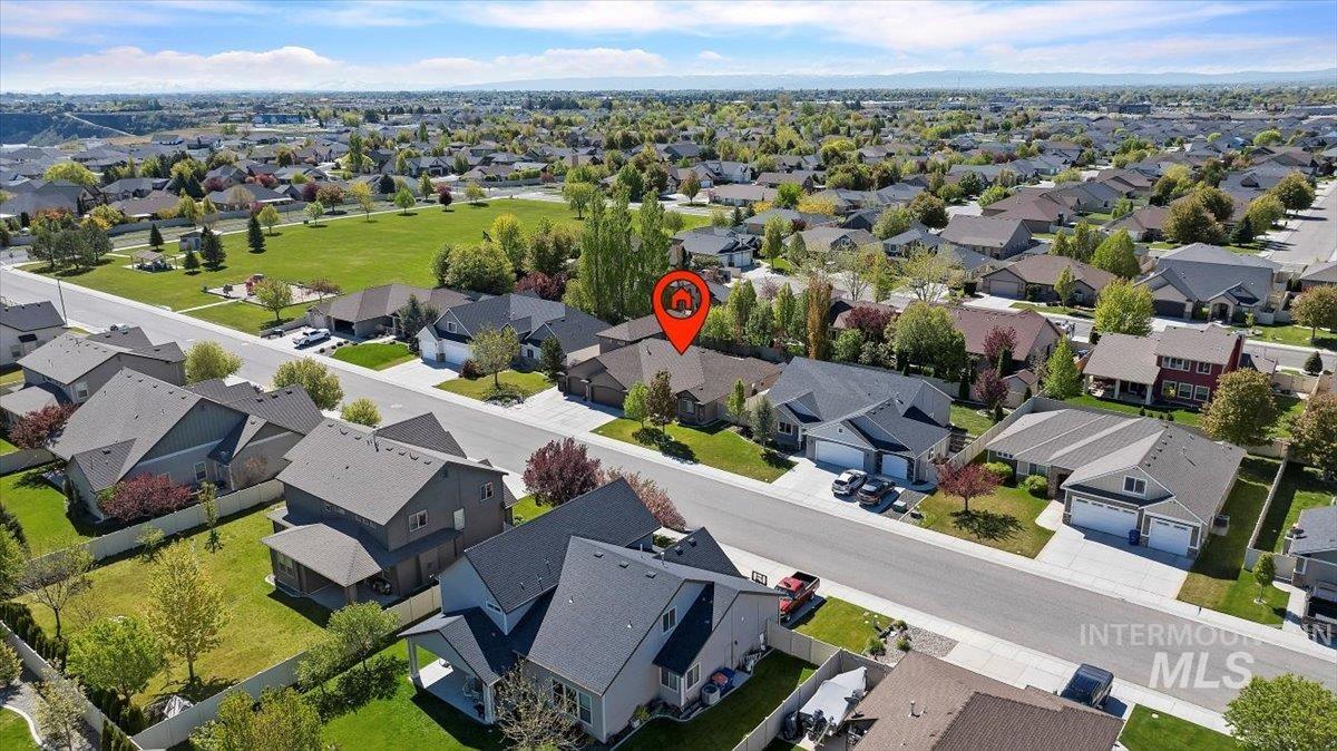 595 I B Perrine Rd, Twin Falls, Idaho 83301-3038, 6 Bedrooms, 4 Bathrooms, Residential For Sale, Price $683,900, 98938599